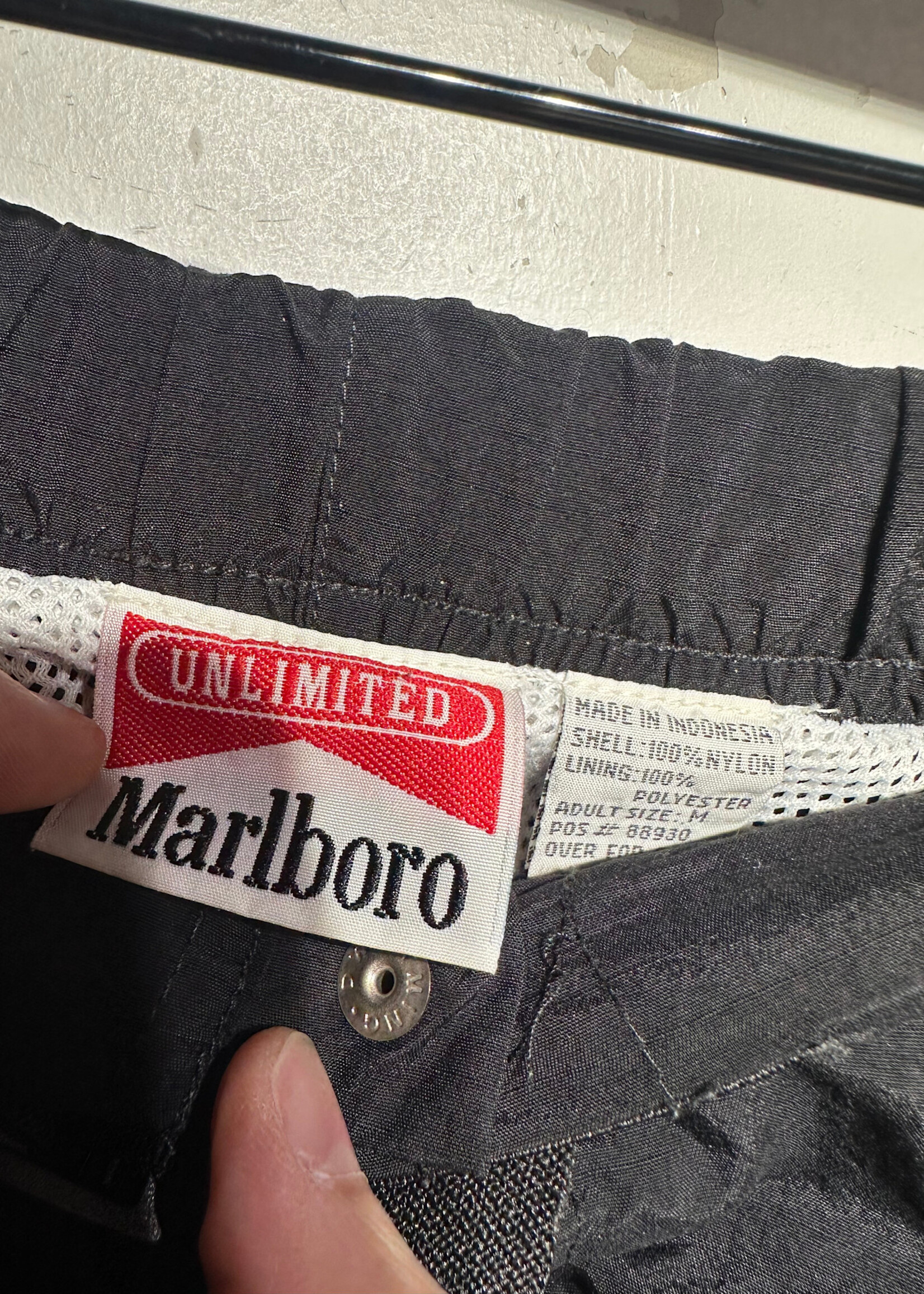 Marlboro Black Cargo Shorts 34-36