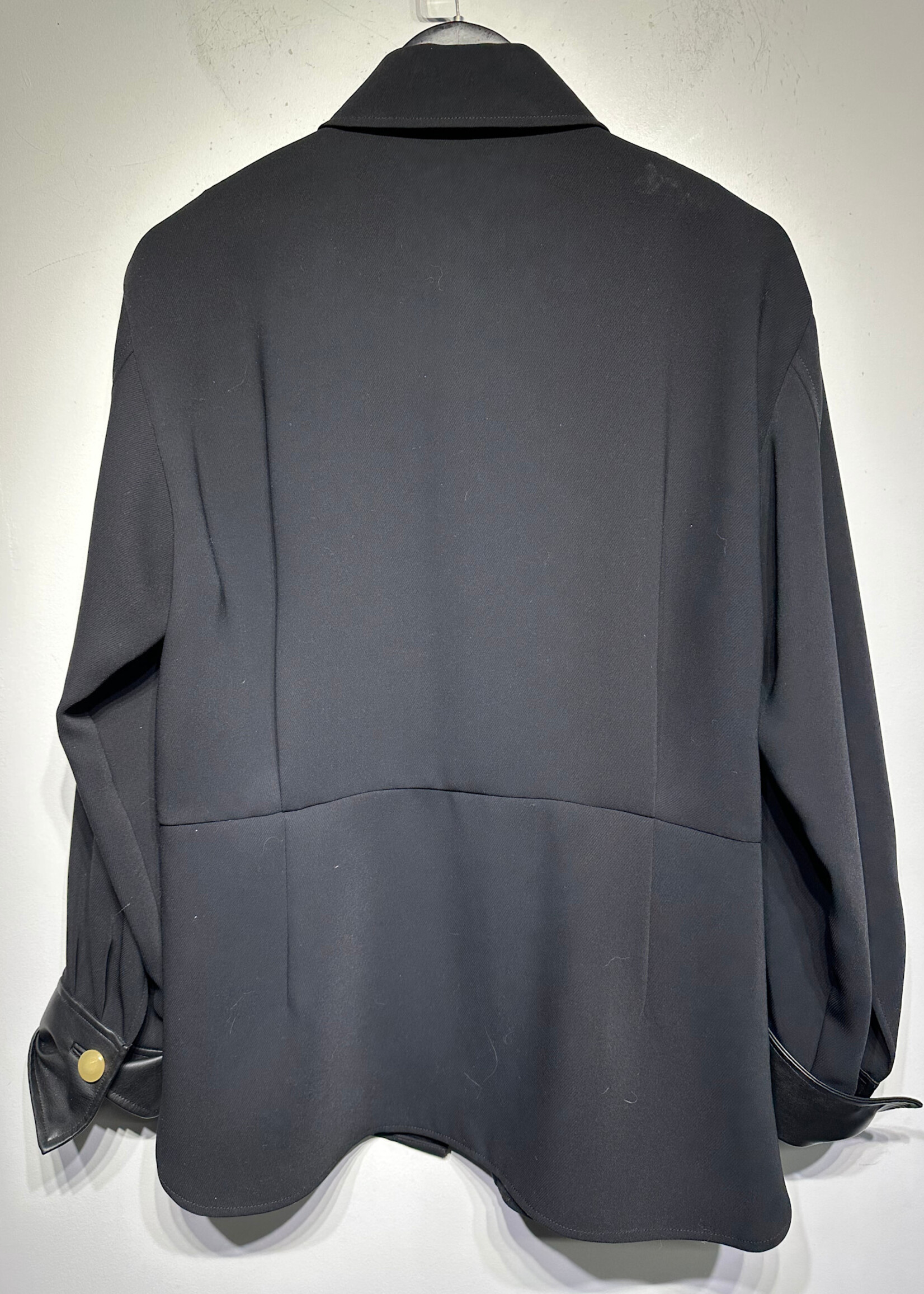 Vince Black B/U Faux Leather Cuffs Fem L