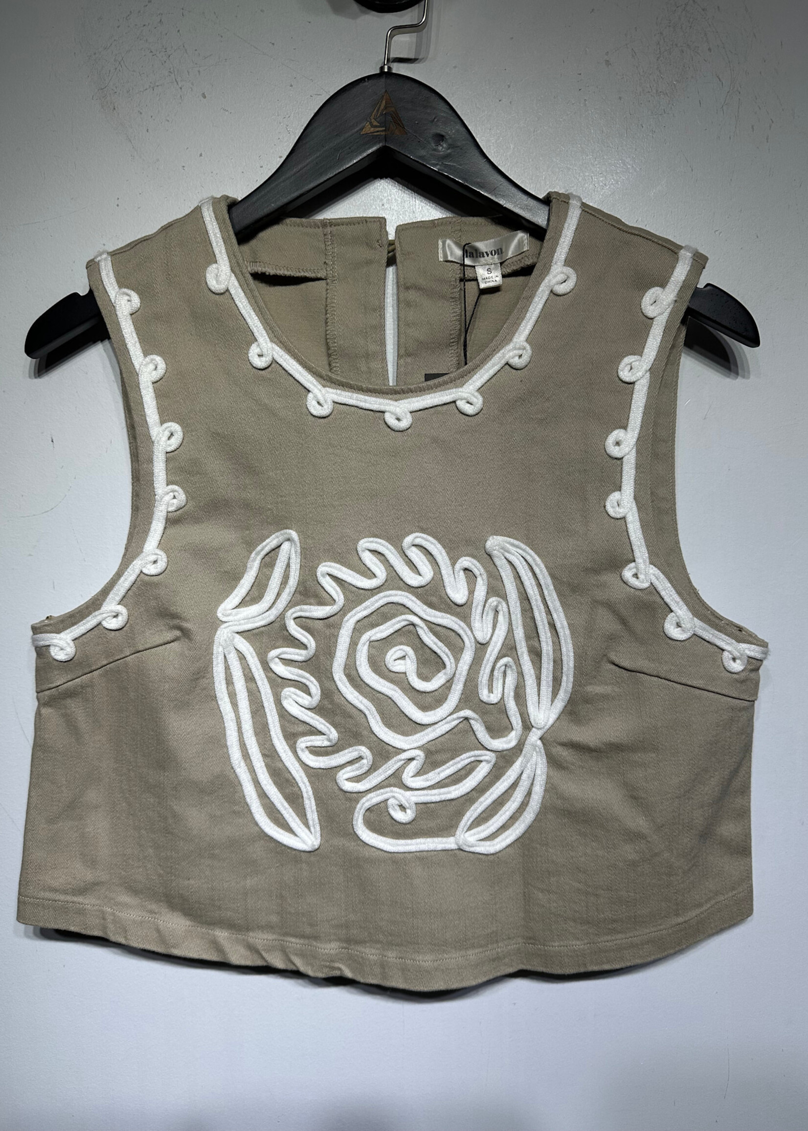 Lalavon White Beige Embroidered 2PC Set S