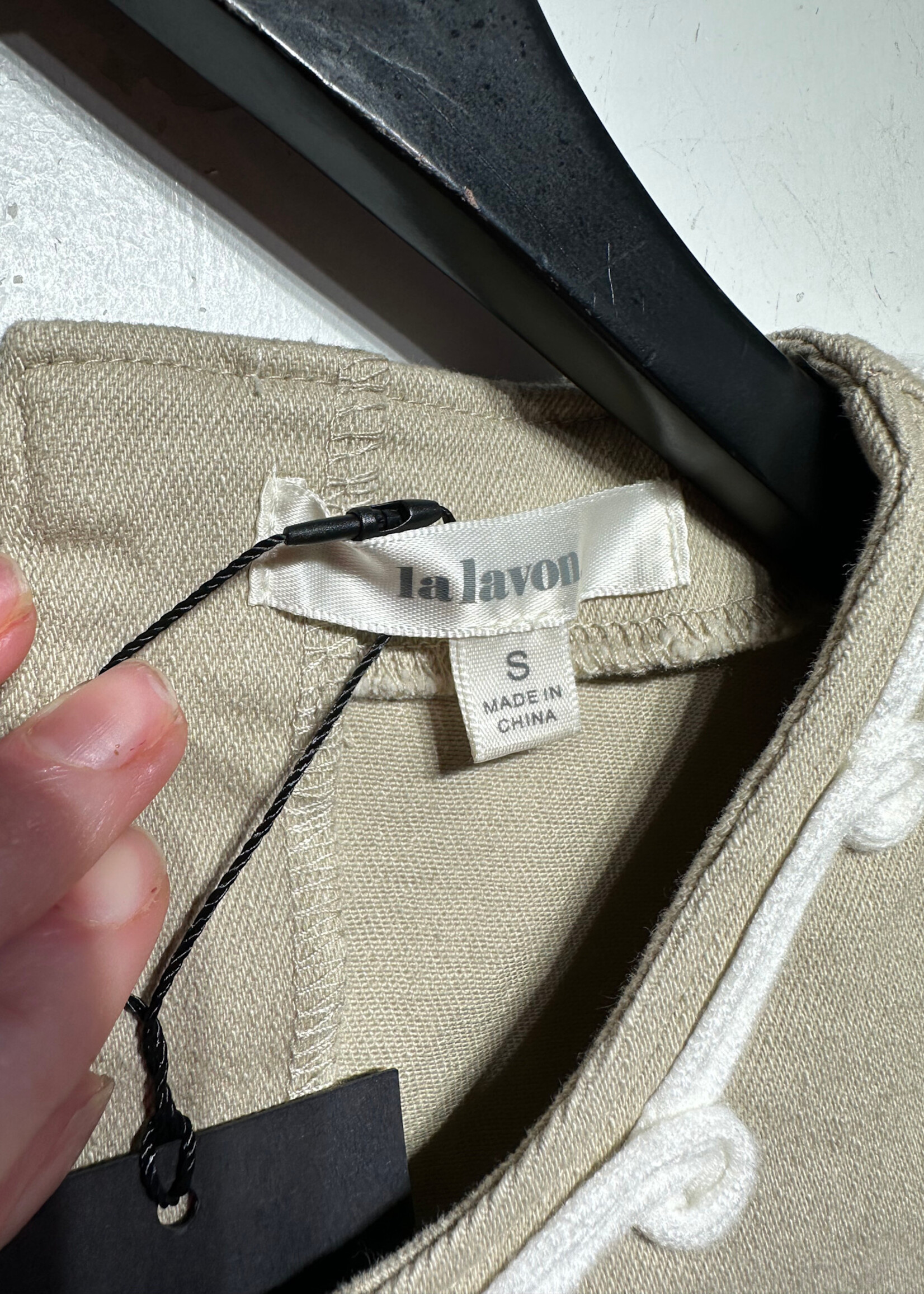 Lalavon White Beige Embroidered 2PC Set S