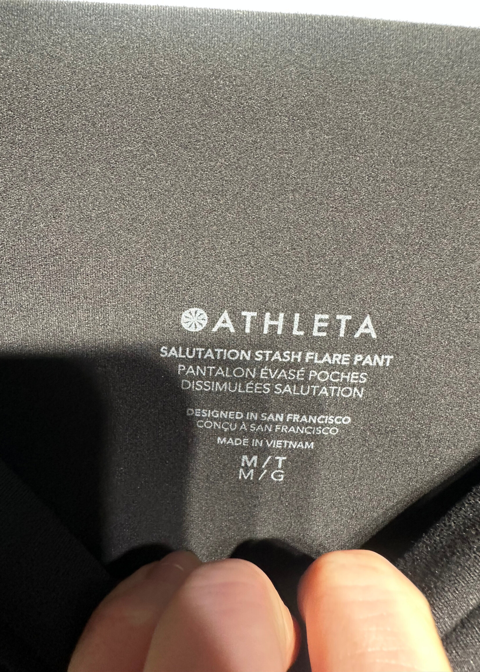 NWT ATHLETA BLACK FLARED LEGGINGS 2/S