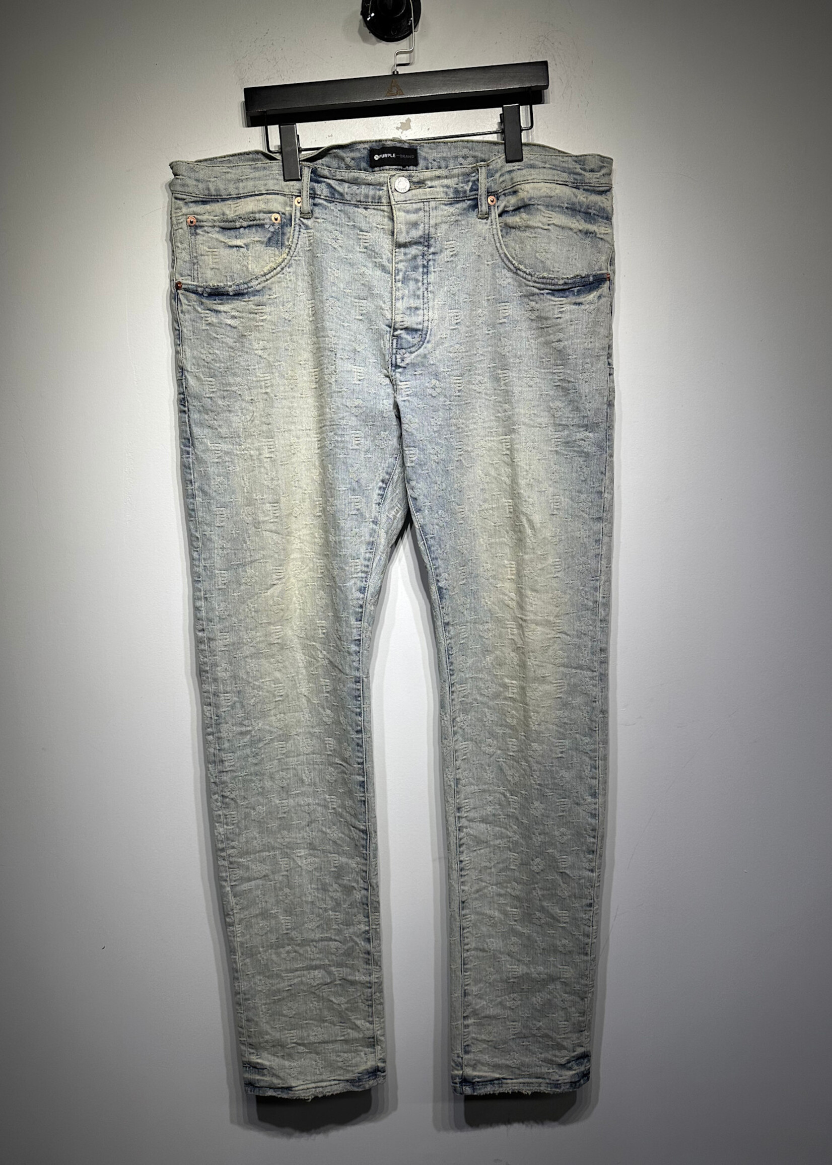 Purple Brand Monogram Light Wash Jeans Masc 40