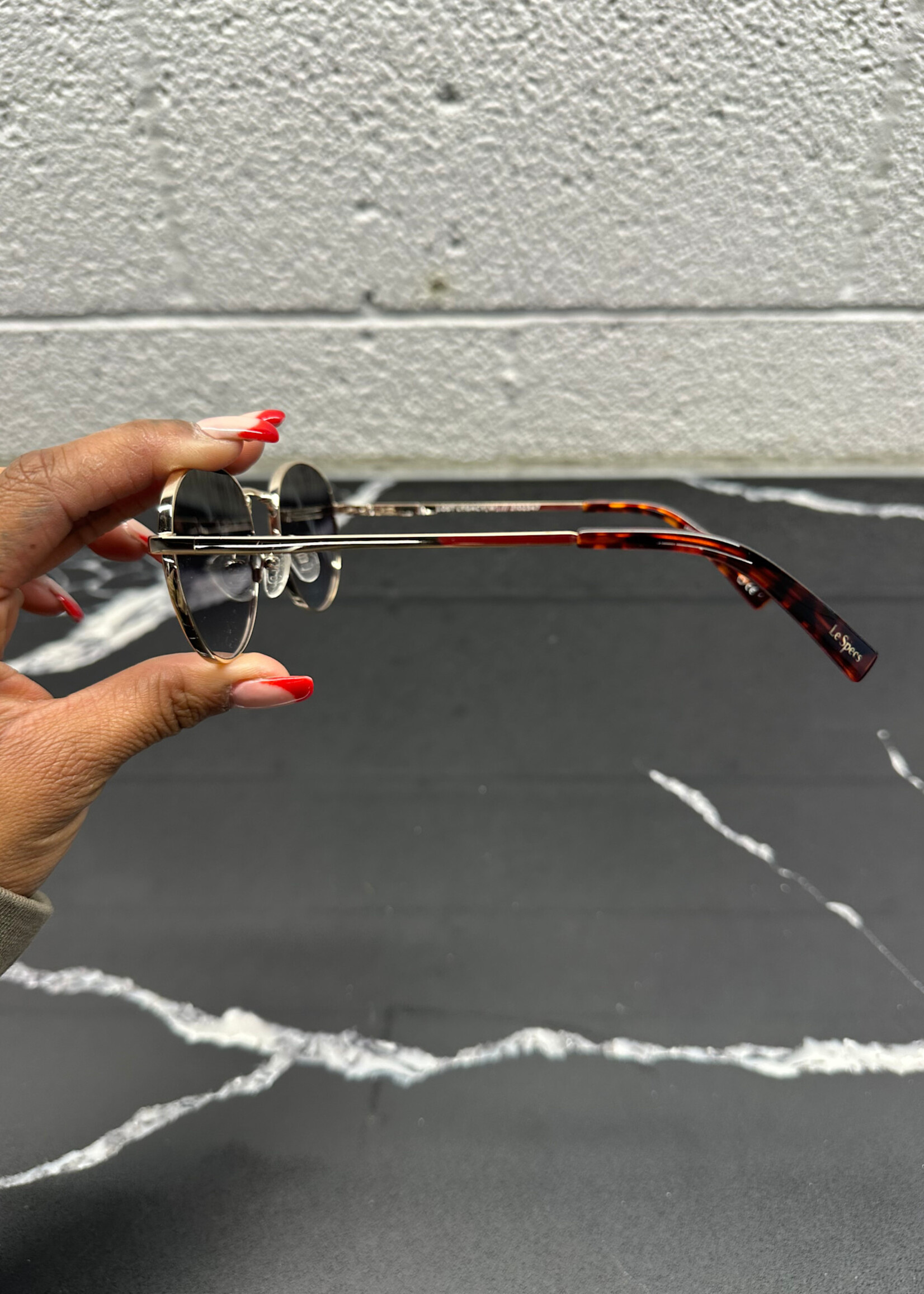 Le Specs Round Glasses W CASE