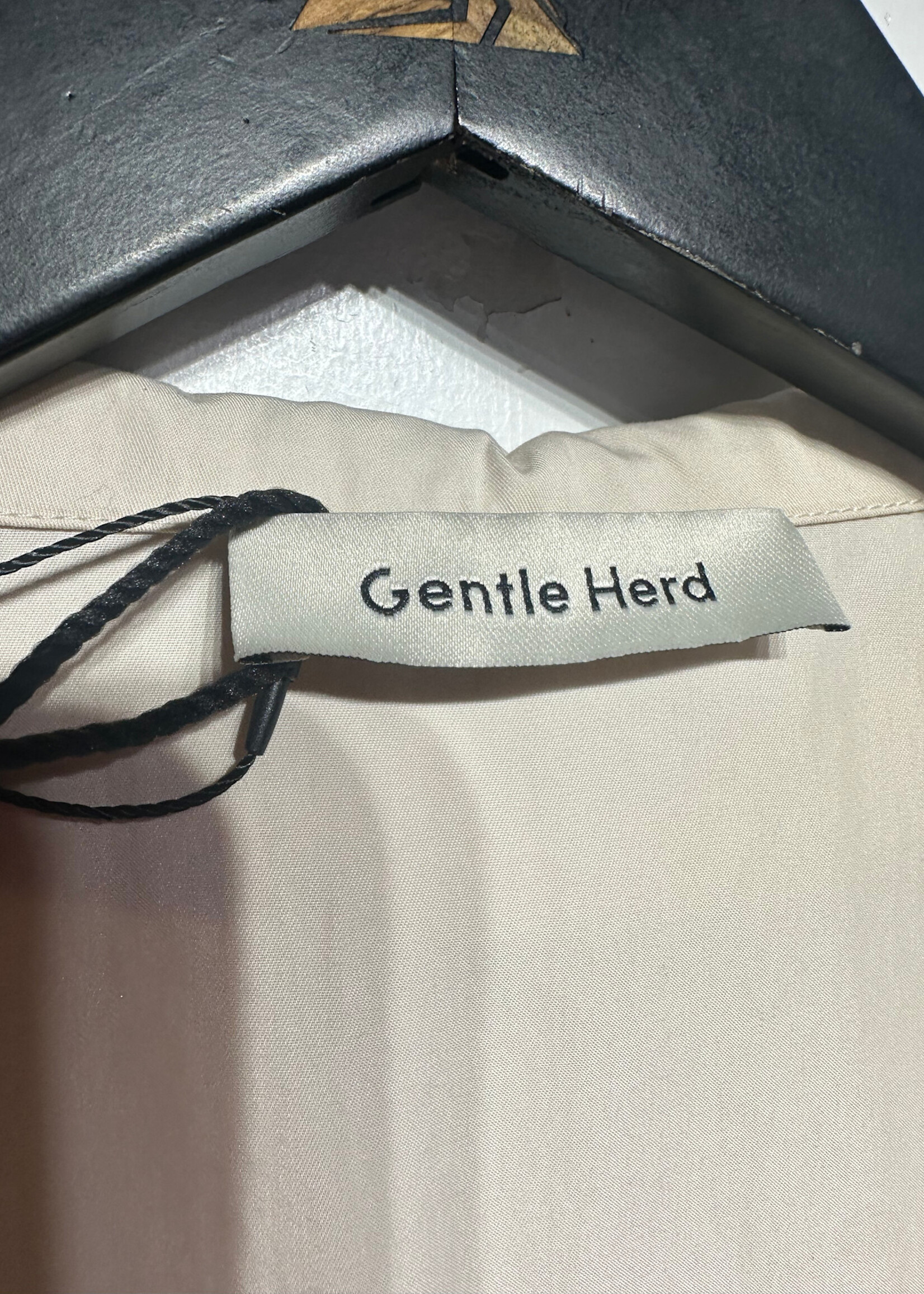 NWT Gentle Herd Tan Side Ruched LS Dress S