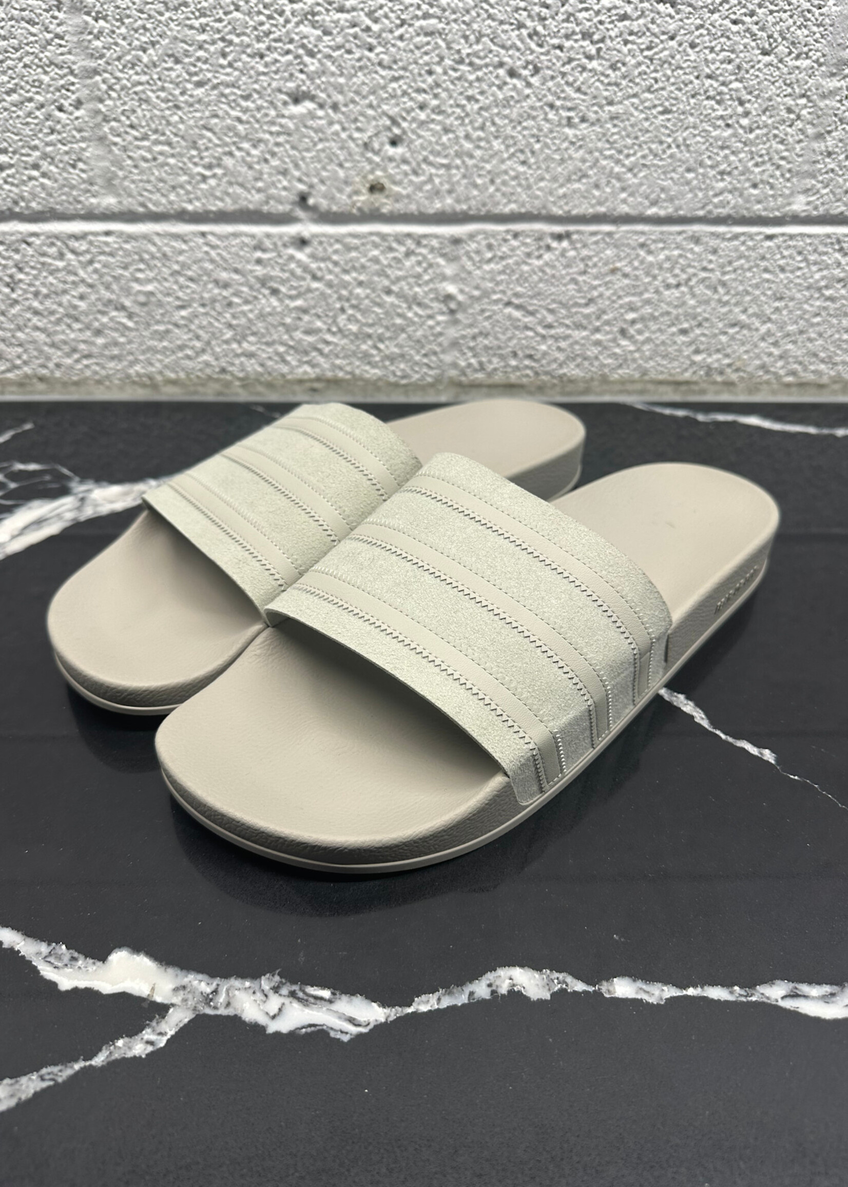 FOG Essentials Grey Slides 12