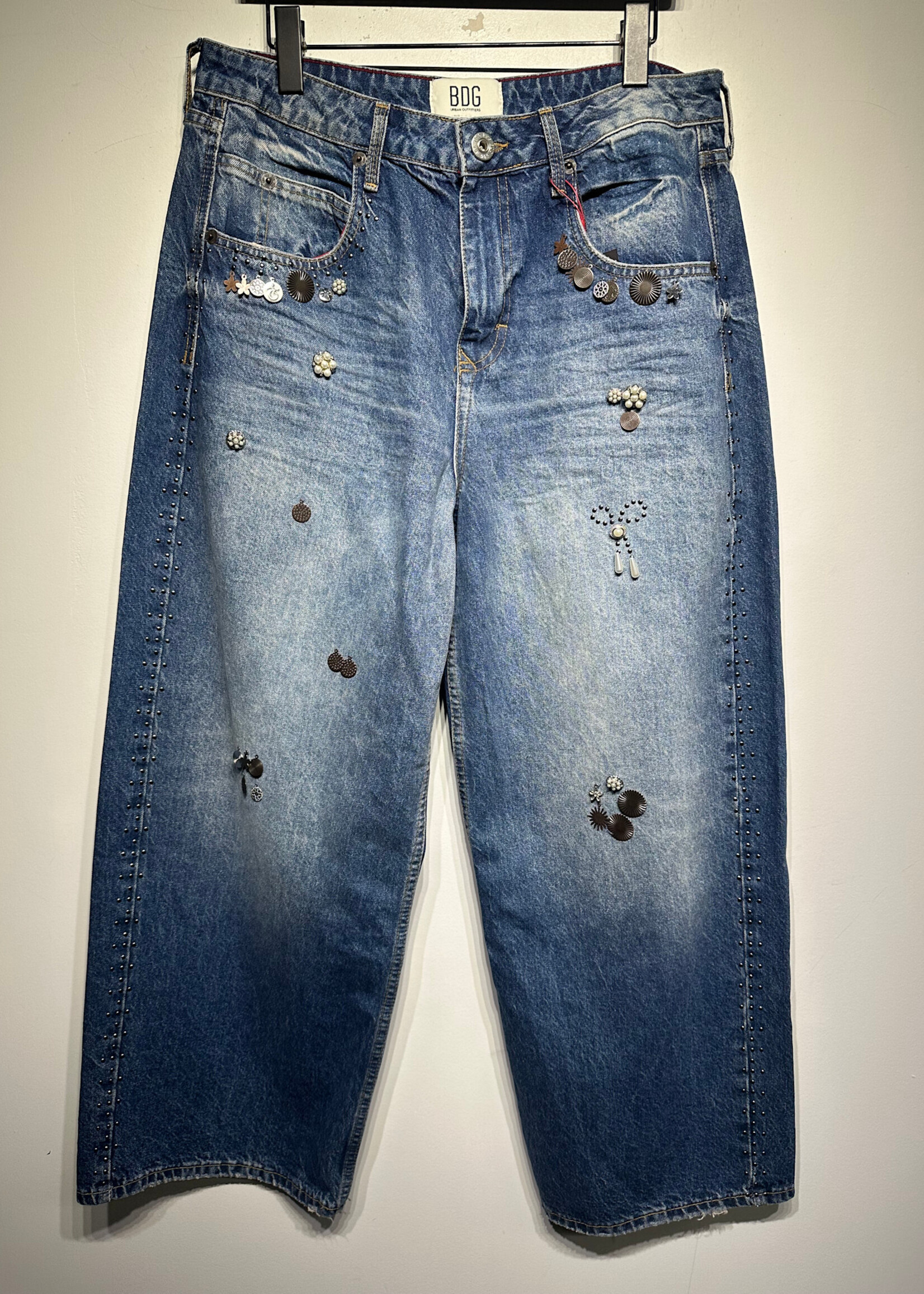 NWT BDG Charm Beaded Baggy Jeans Fem 31