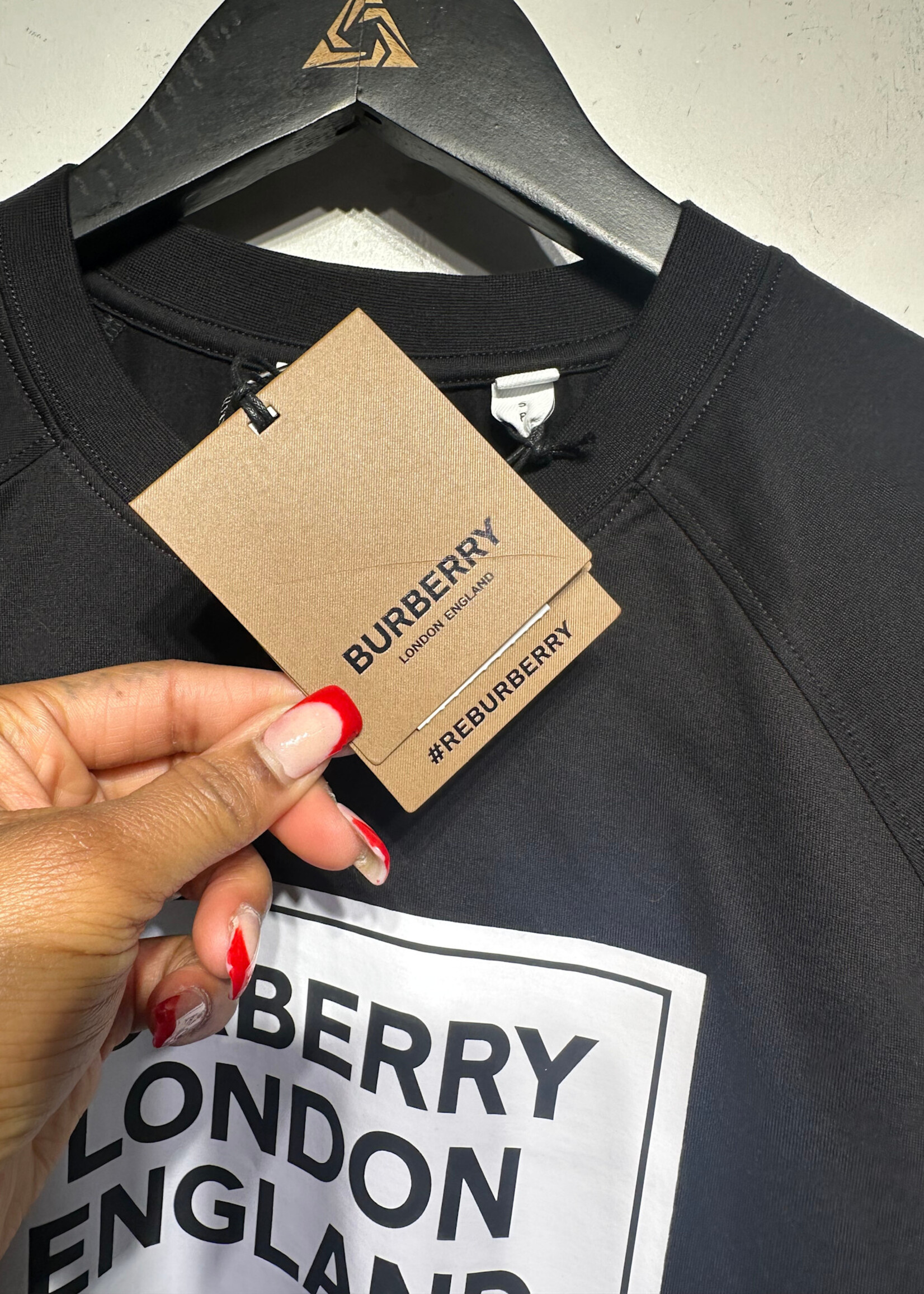 Burberry NWT Black London England Tee S