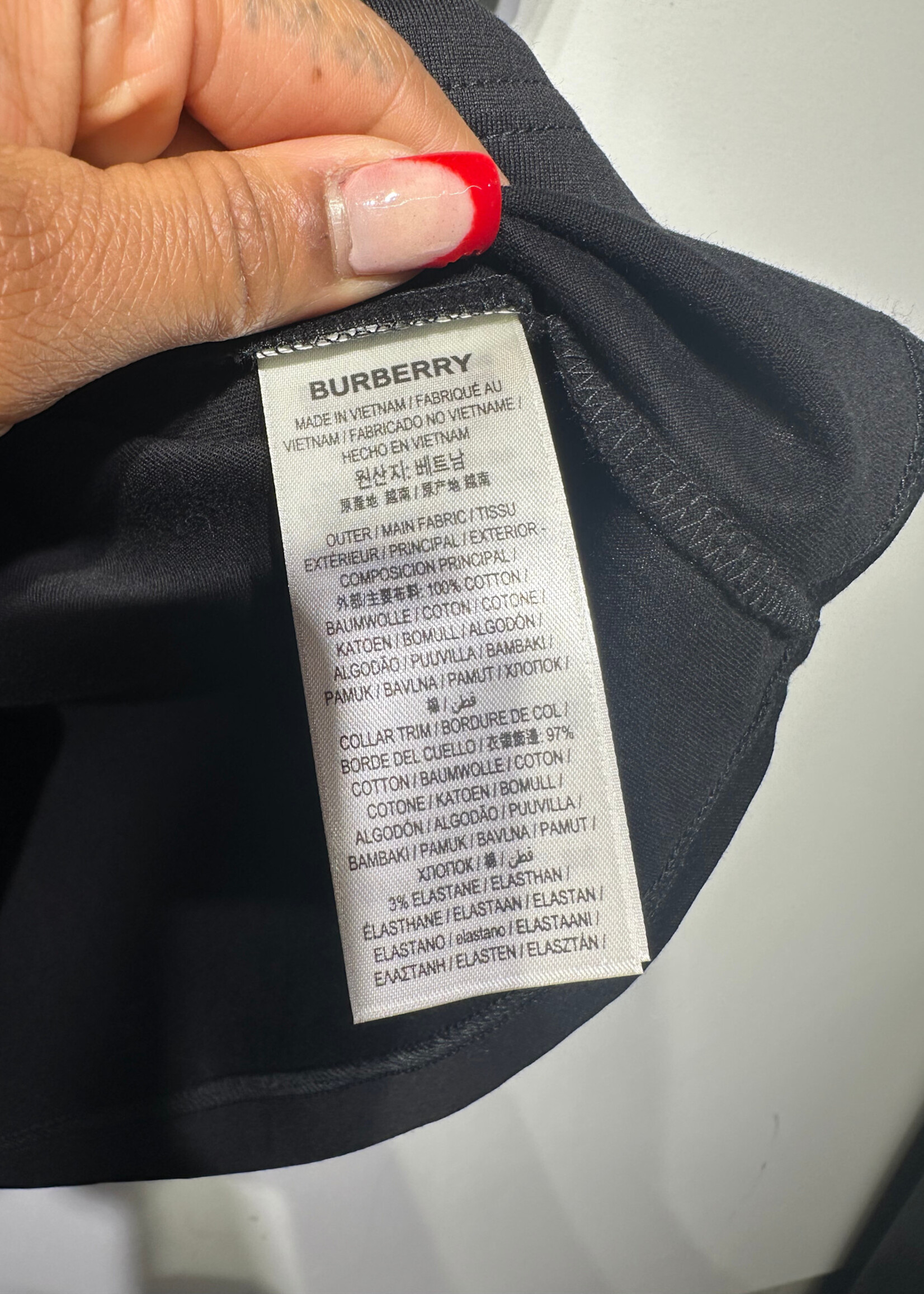 Burberry NWT Black London England Tee S