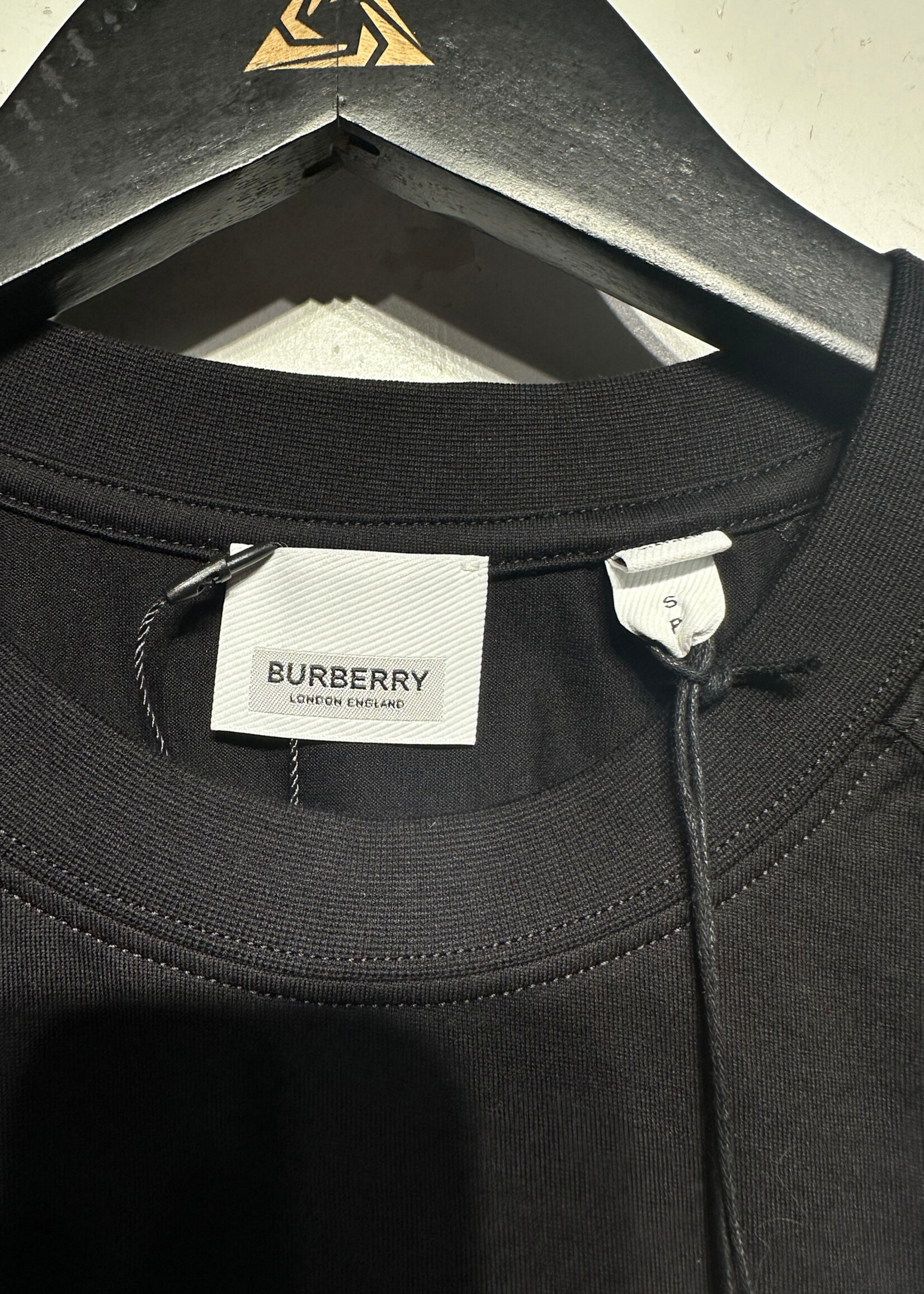 Burberry NWT Black London England Tee S