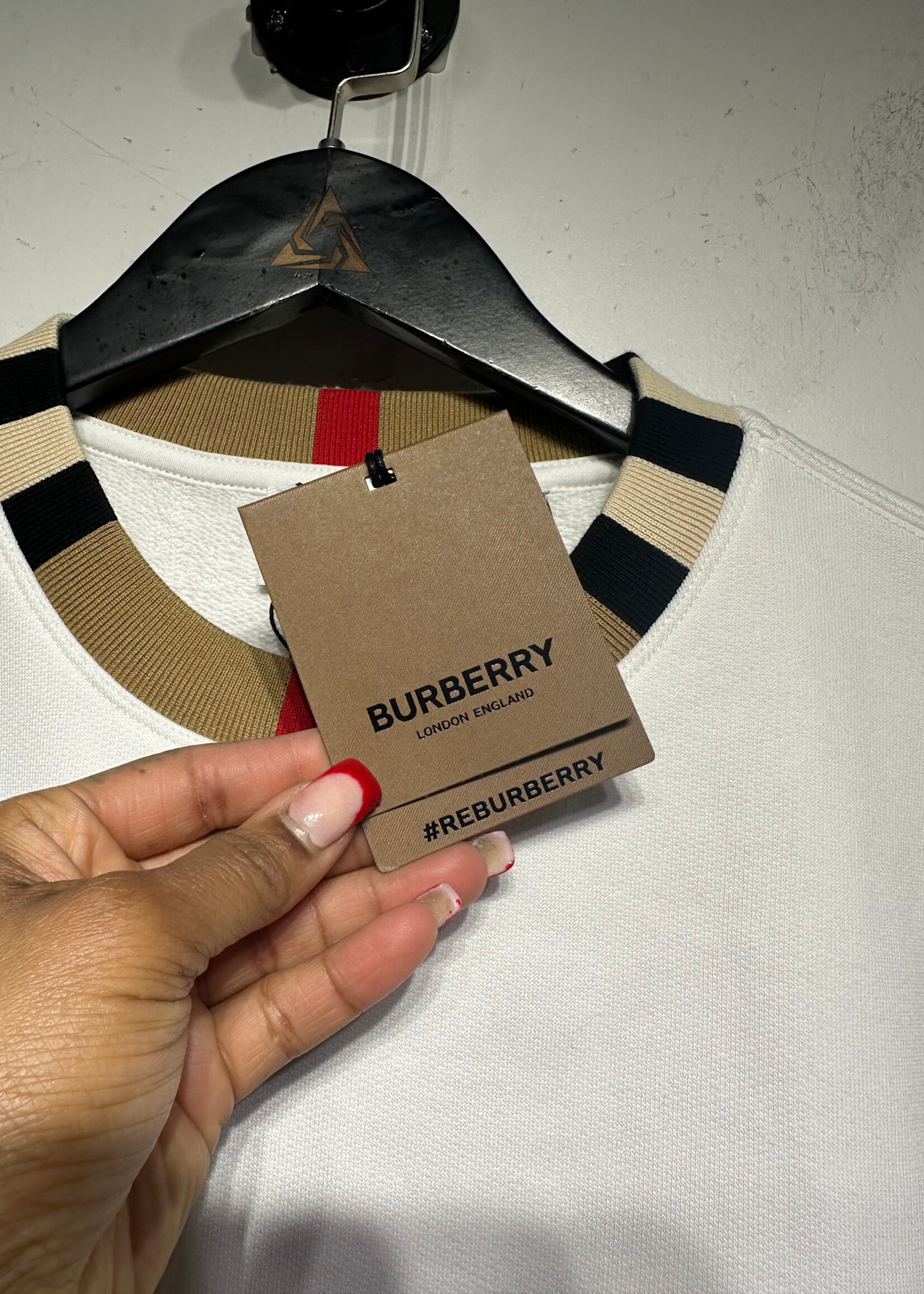 Burberry NWT White Plaid Collar Crew Sweater M