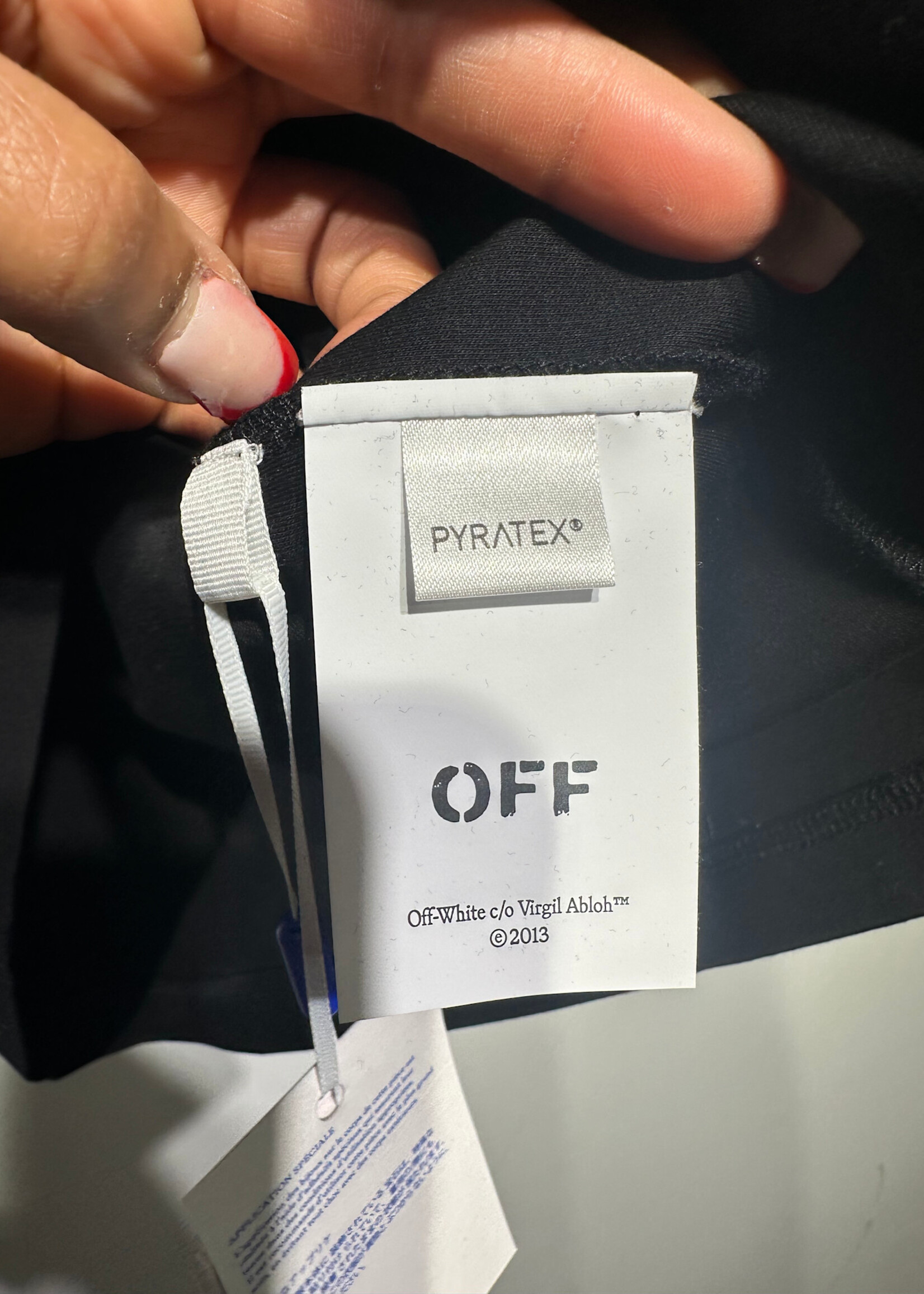 Off White NWT Black Bling Stars Tee XXS