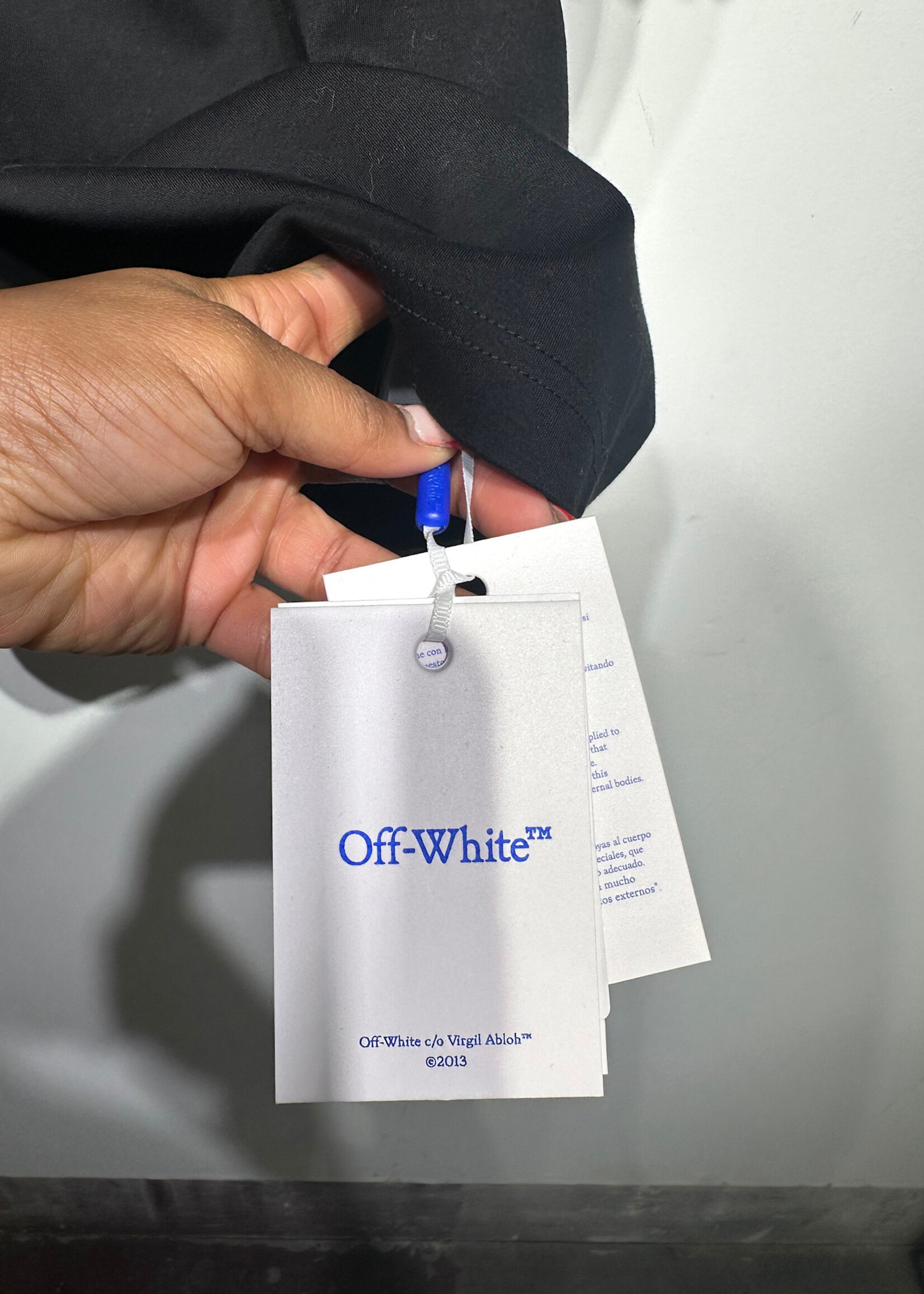 Off White NWT Black Bling Stars Tee XXS