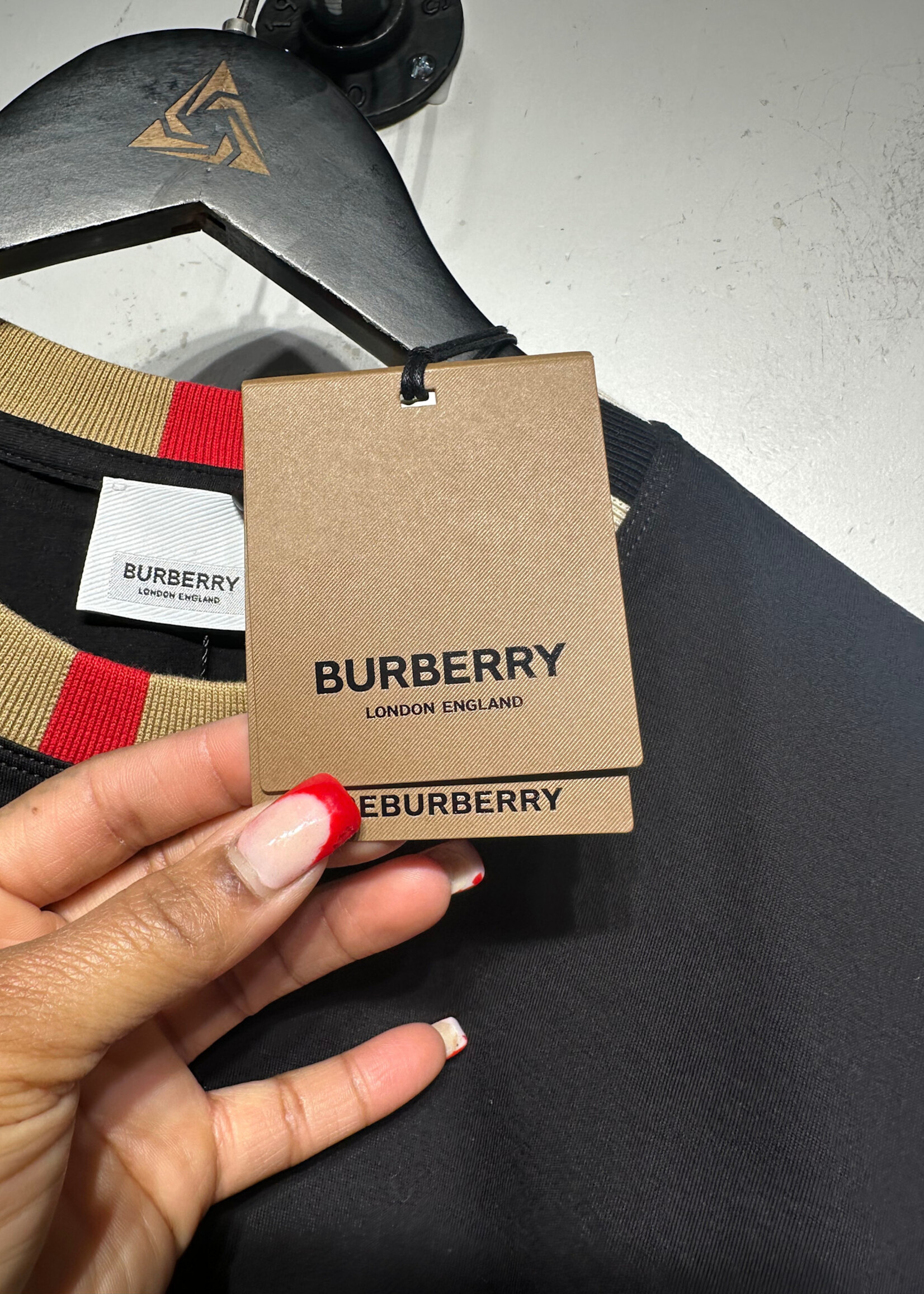 Burberry NWT Black Plaid Collar Tee L