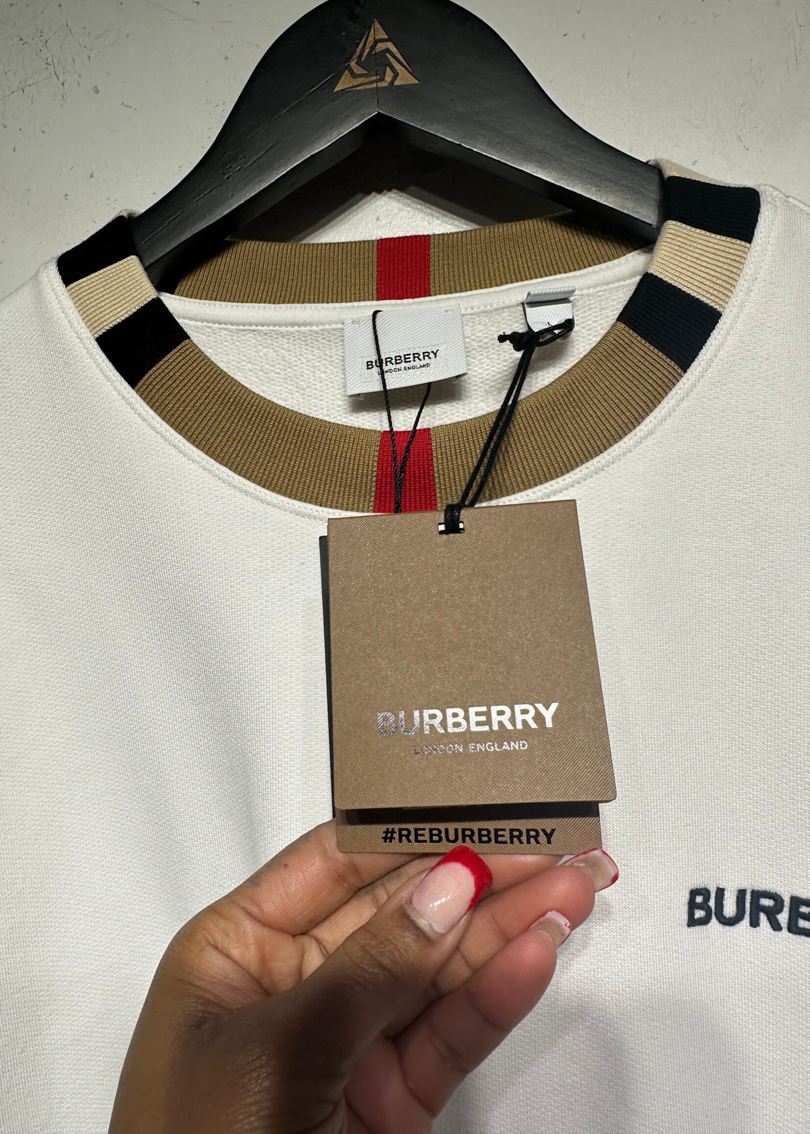 Burberry NWT White Plaid Collar Crew Sweater L