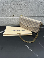 Louis Vuitton Pochette Felicie (Retail: $1580)