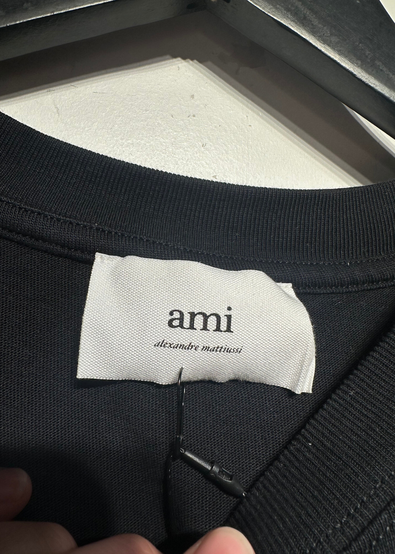 Ami Black Red Heart Tee L