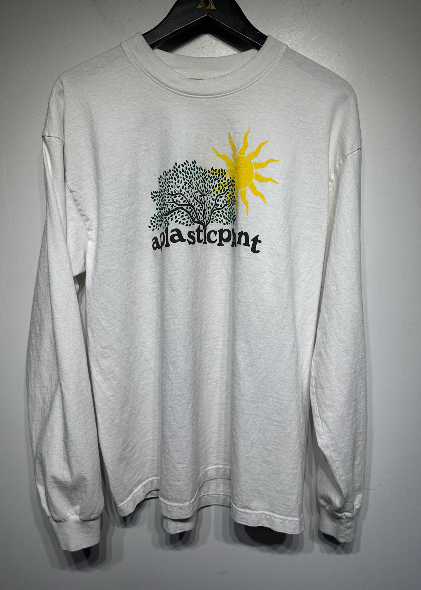 A Plastic Plant White Puff Print LS L