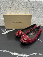 Burberry Red Gold Buckle Ballet Flats Fem 9.5