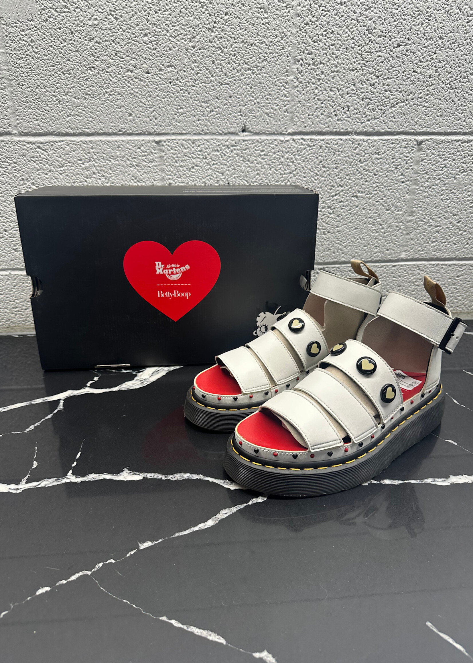 NWT Docs x Betty Boop White Platform Sandal 9