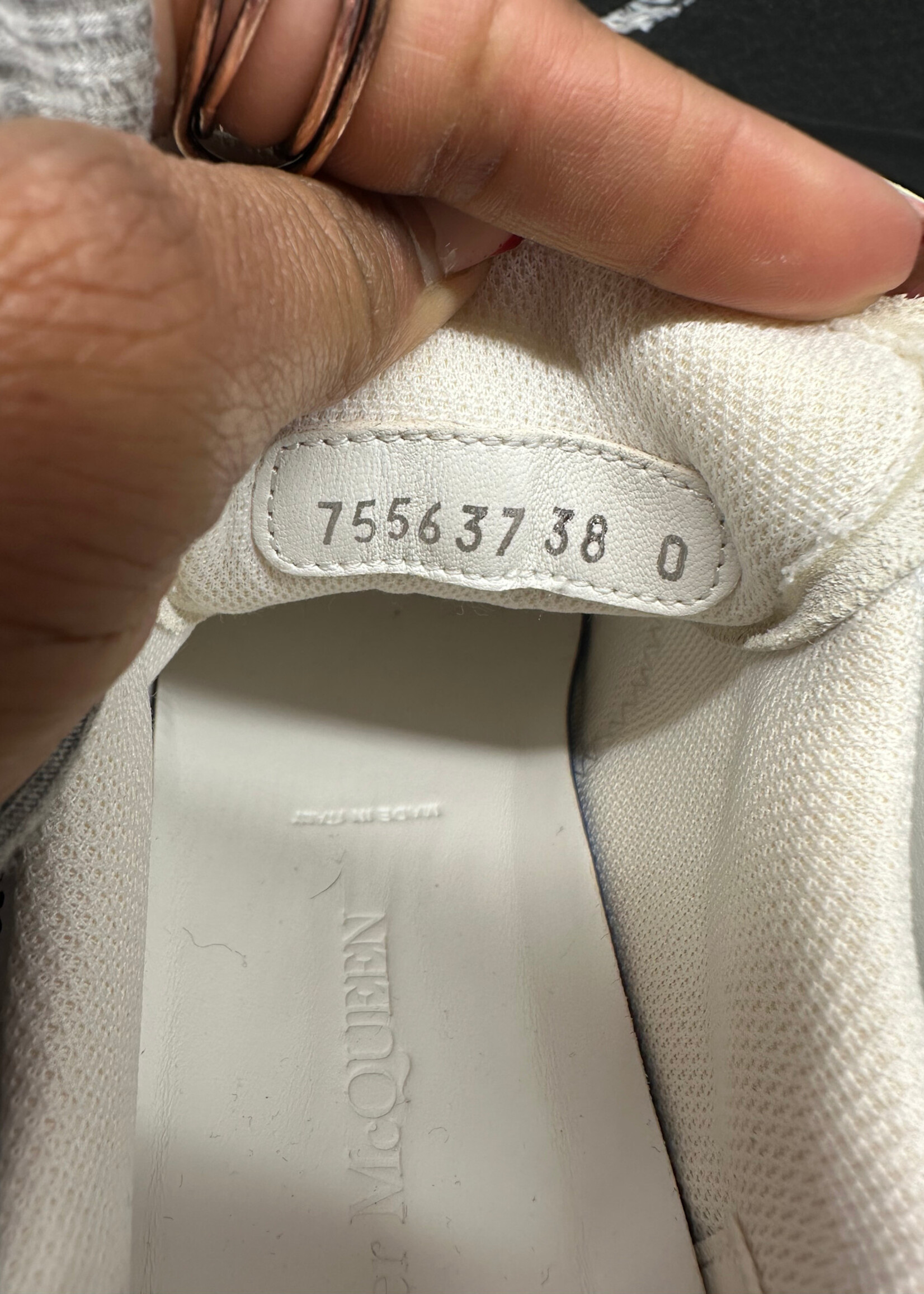 Alexander McQueen White Spirit Runner 38/8