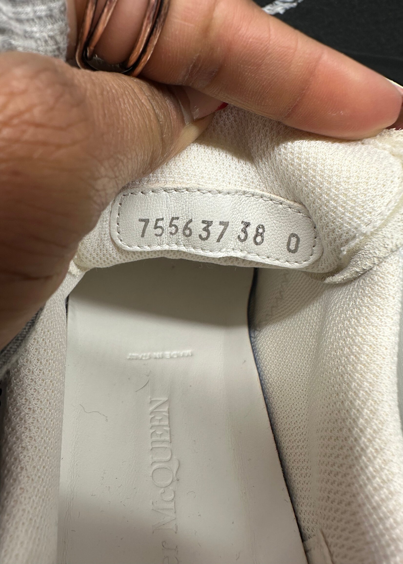 Alexander McQueen White Spirit Runner 38/8