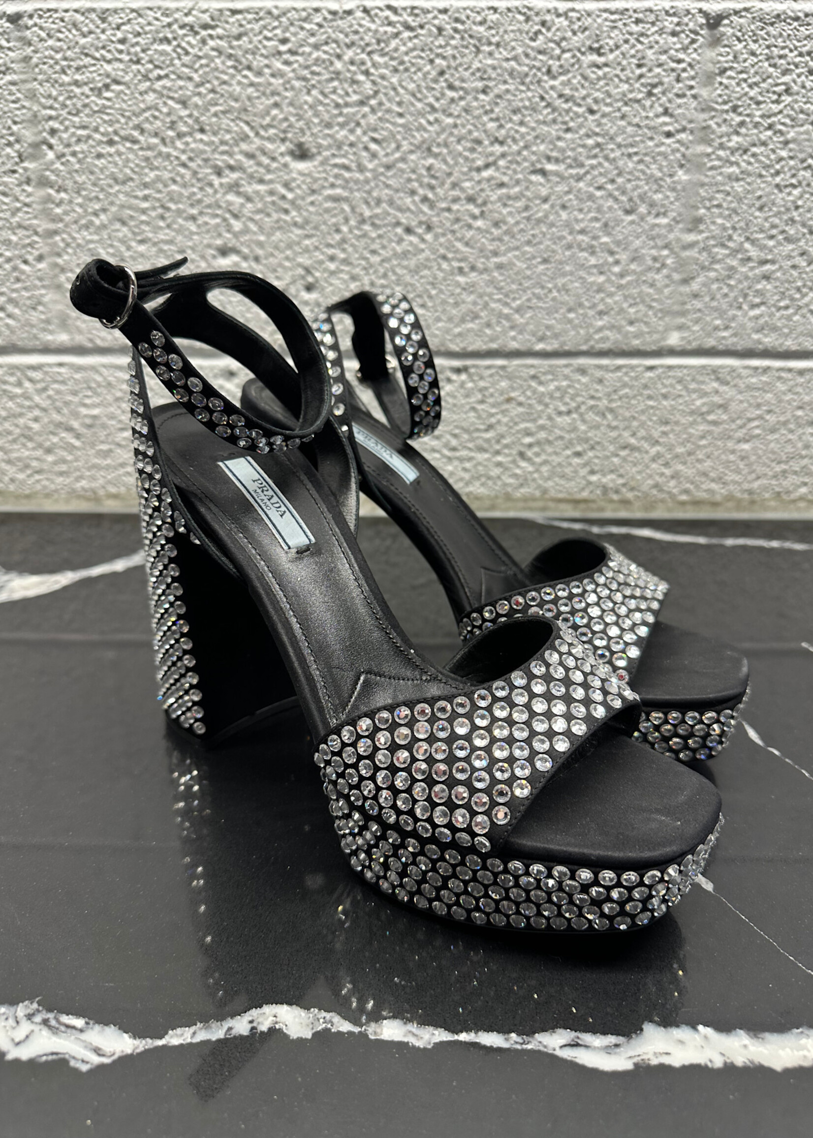 Prada Embellished Rhinestone Black Heels Fem 39/8.5
