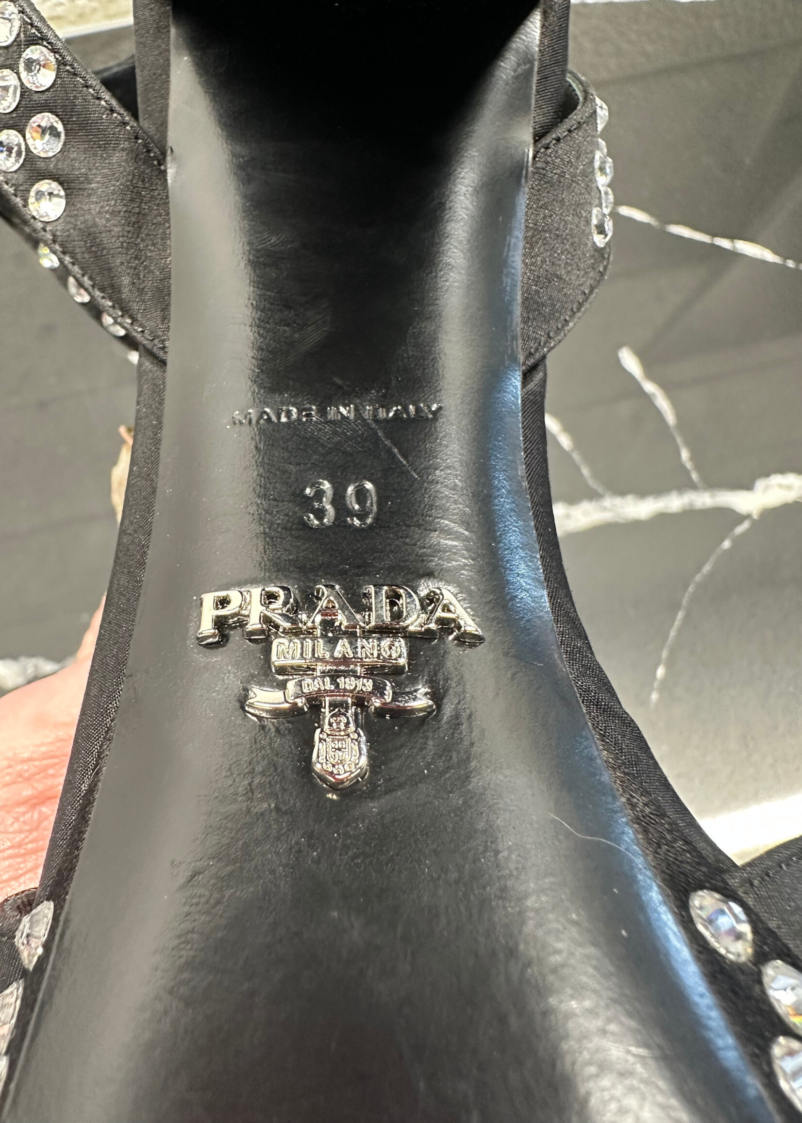 Prada Embellished Rhinestone Black Heels Fem 39/8.5