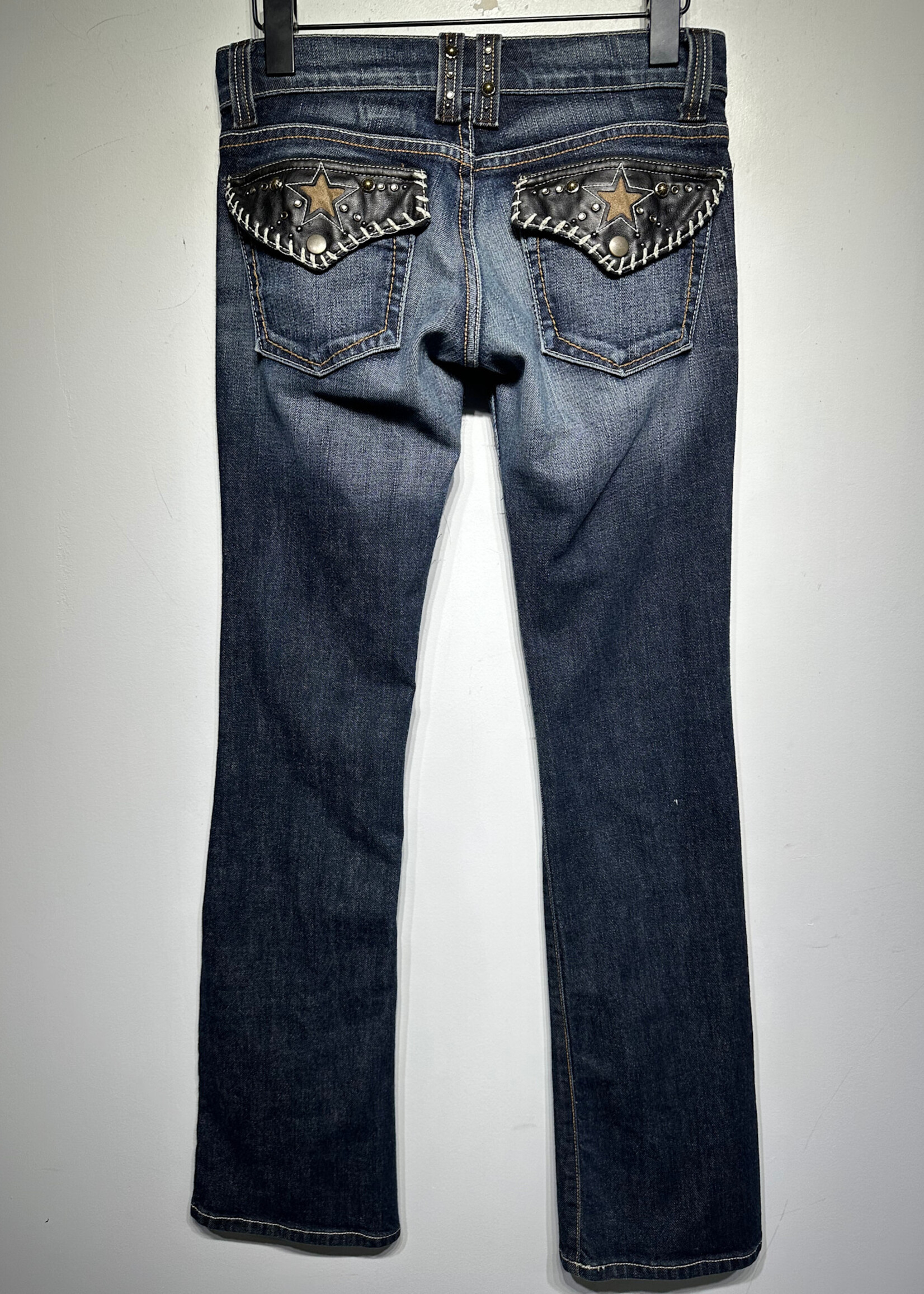 KAN CAN MIDWASH LOWRISE FLARED JEANS 24