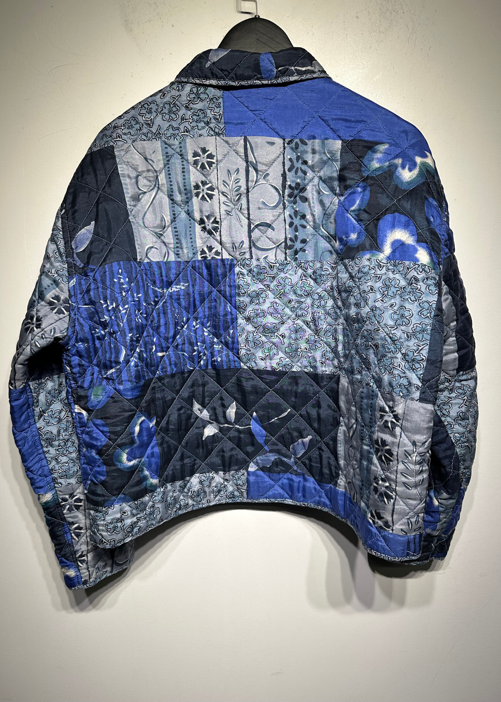 Vintage No Label Blue Quilted Silk Jacket Fem M