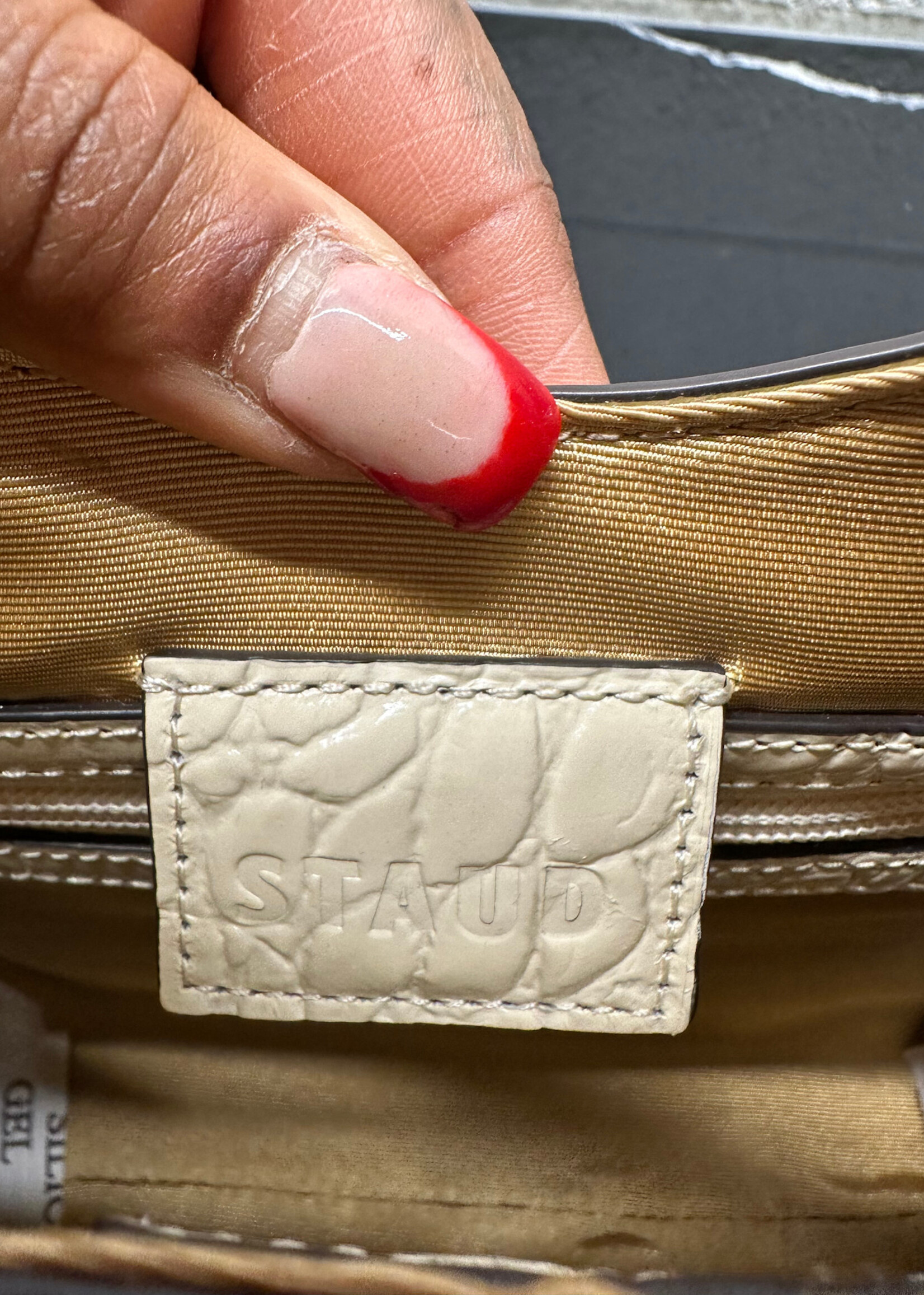 NWT STAUD WHITE CROC HANDBAG OS