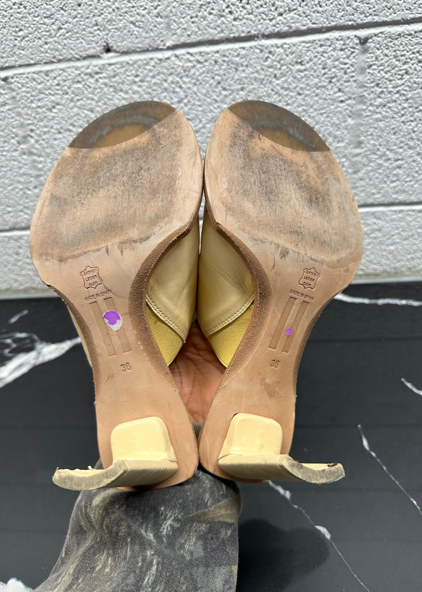 MIISTA BEIGE CIRCULAR HEEL 6