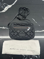 MARC JACOBS BLACK LEACH PUFFER BAG