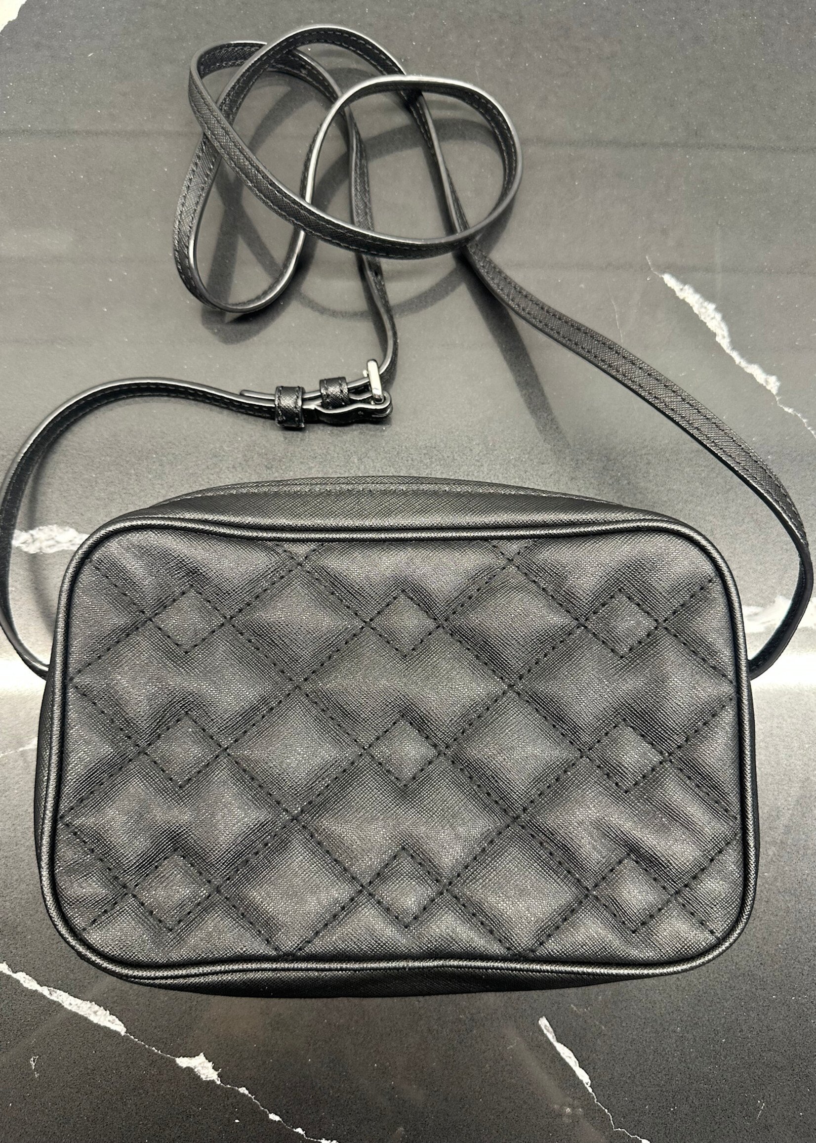 MARC JACOBS BLACK LEACH PUFFER BAG