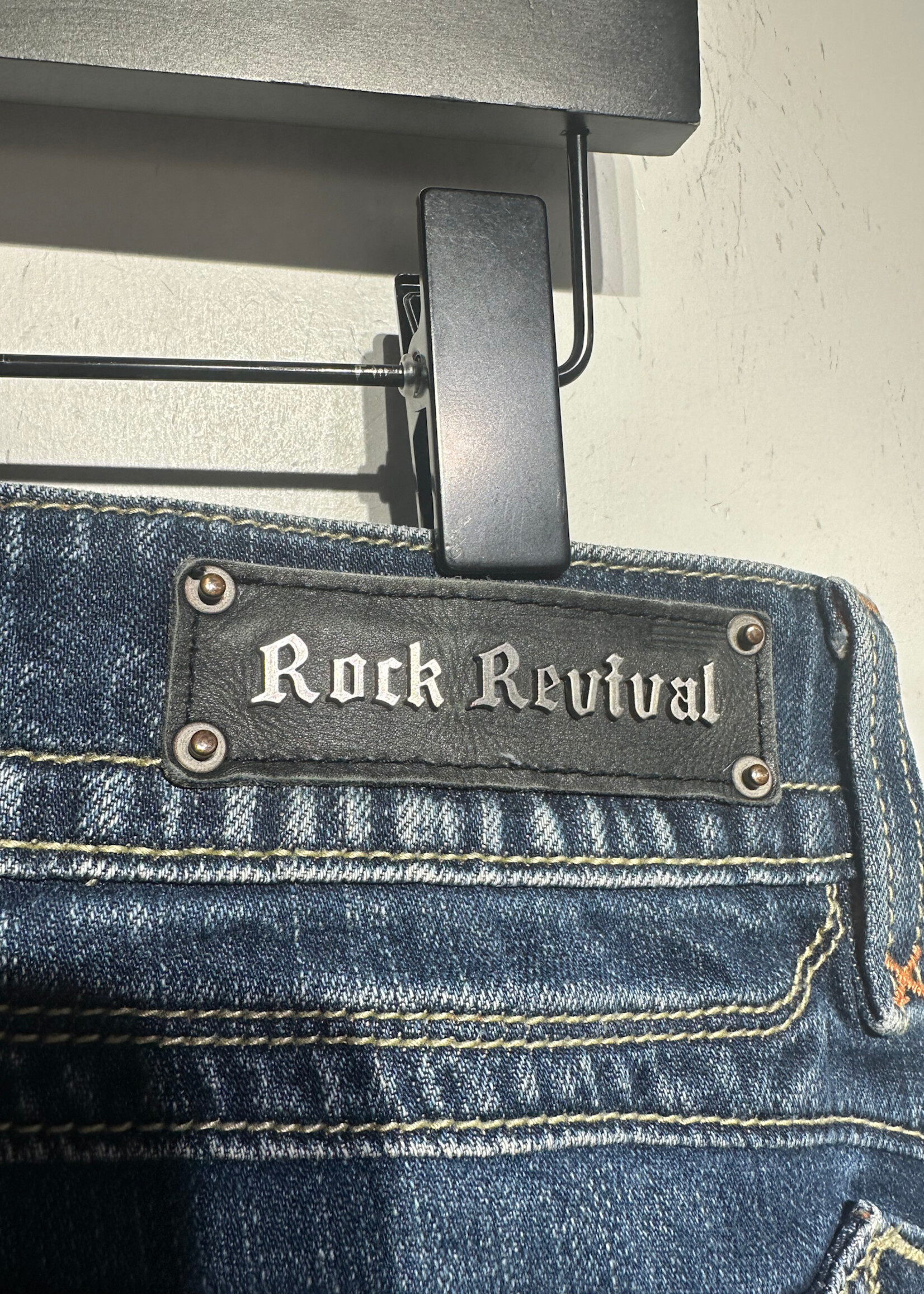 Rock Revival Y2K Mid Wash Bootcut Jeans Fem 32