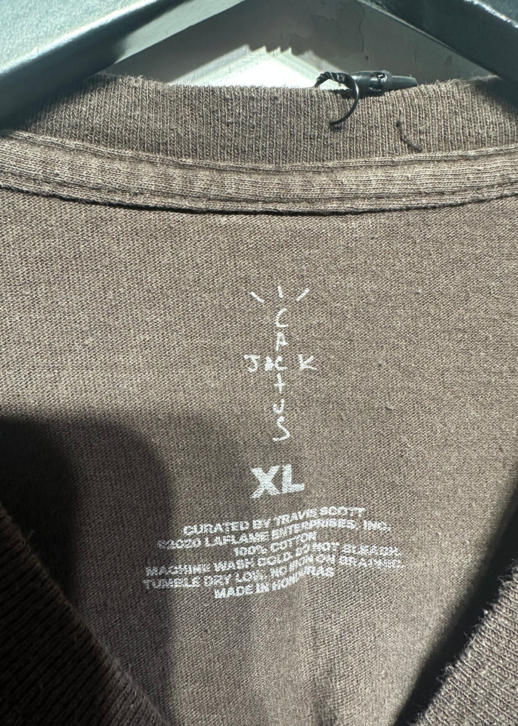 TRAVIS SCOTT BROWN ASTRONOMICAL TEE XL