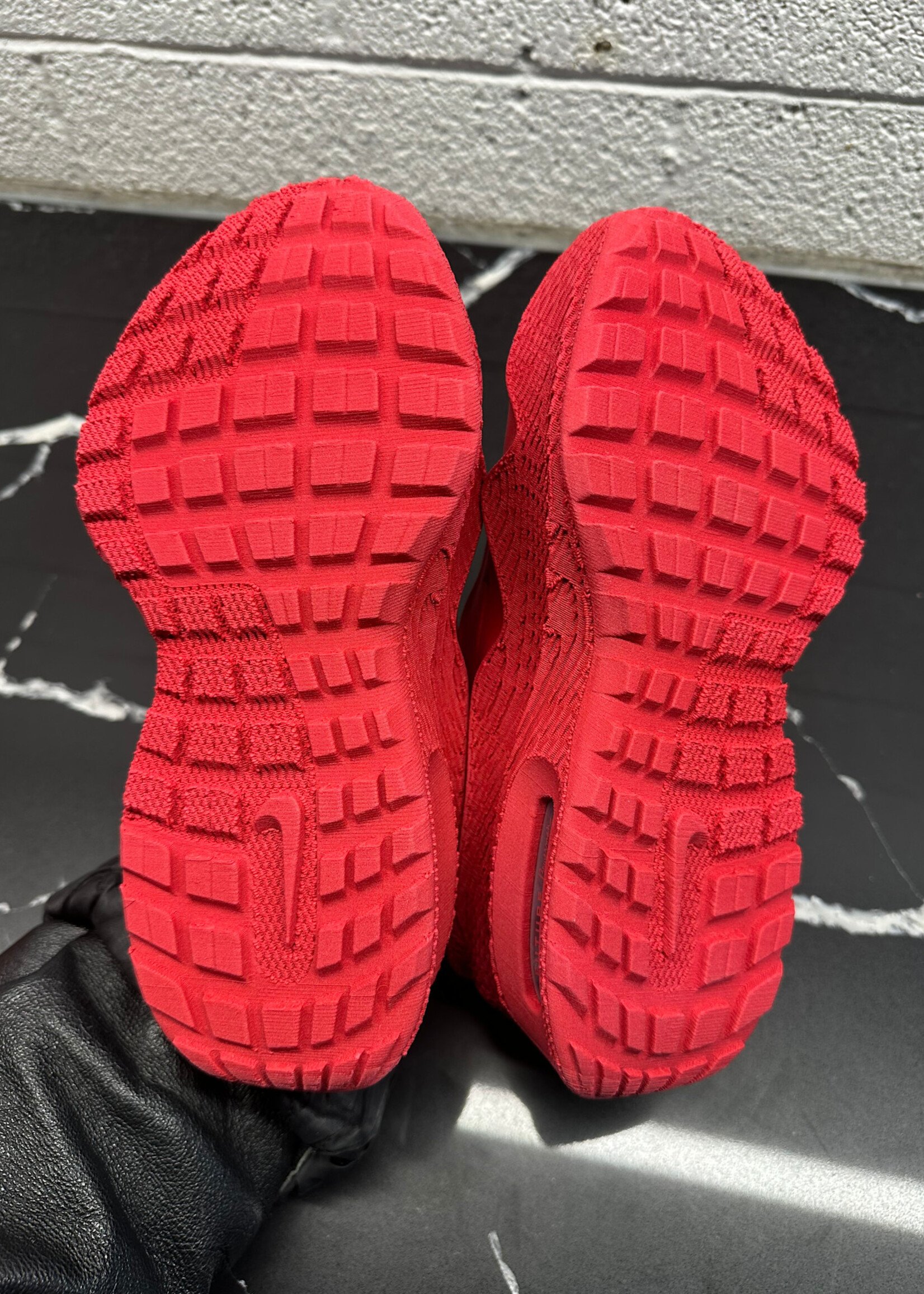 Nike Airmax 1000 Oatmeal Red Sneakers NIB Fem 7