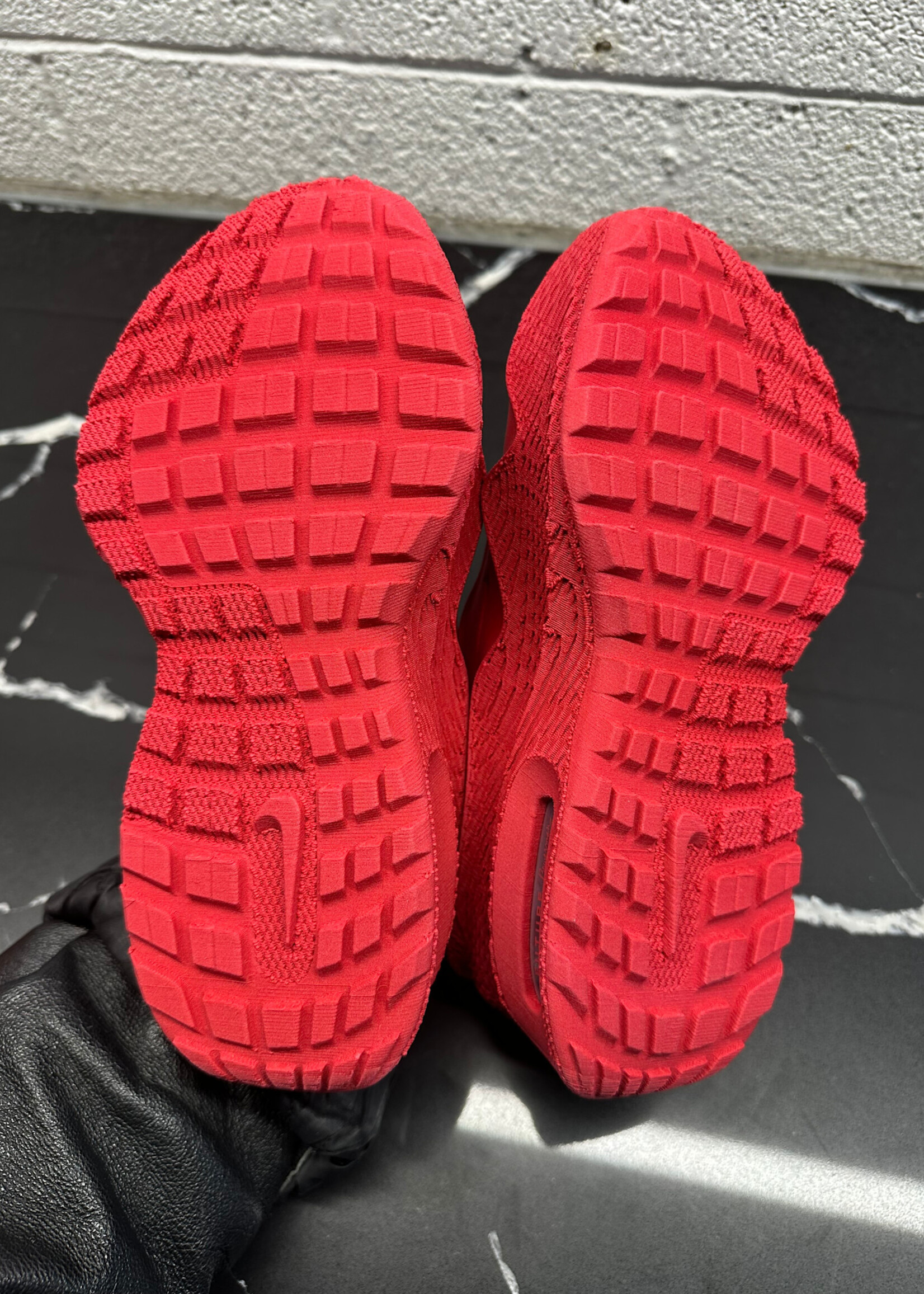 Nike Airmax 1000 Oatmeal Red Sneakers NIB Fem 7