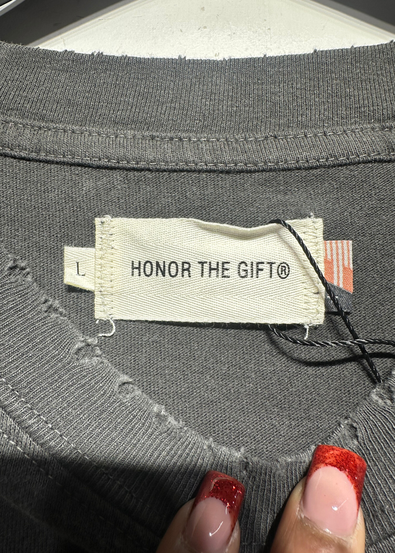 Honor The Gift NWT Grey Tee L