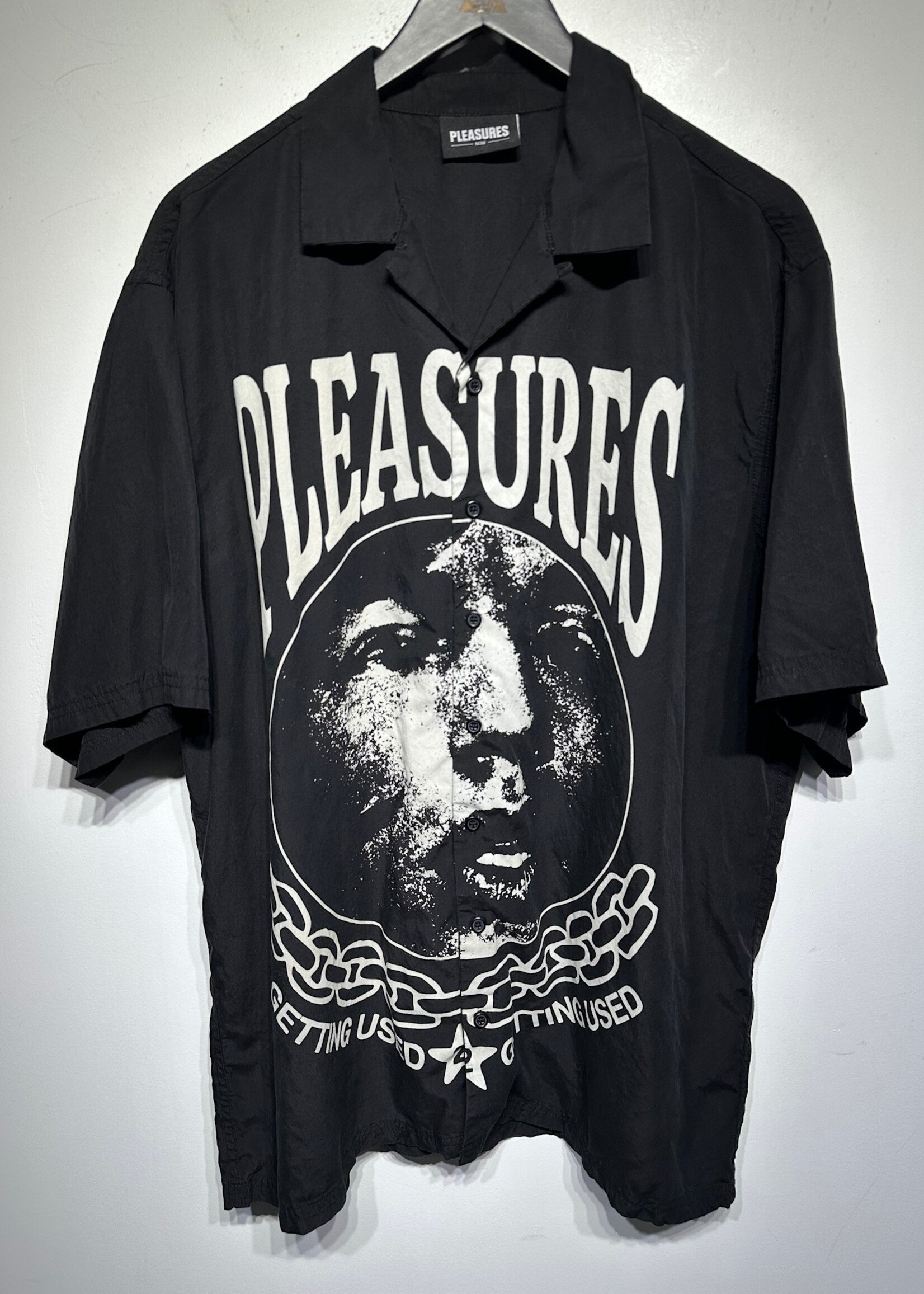 Pleasures Black Getting Used BU L