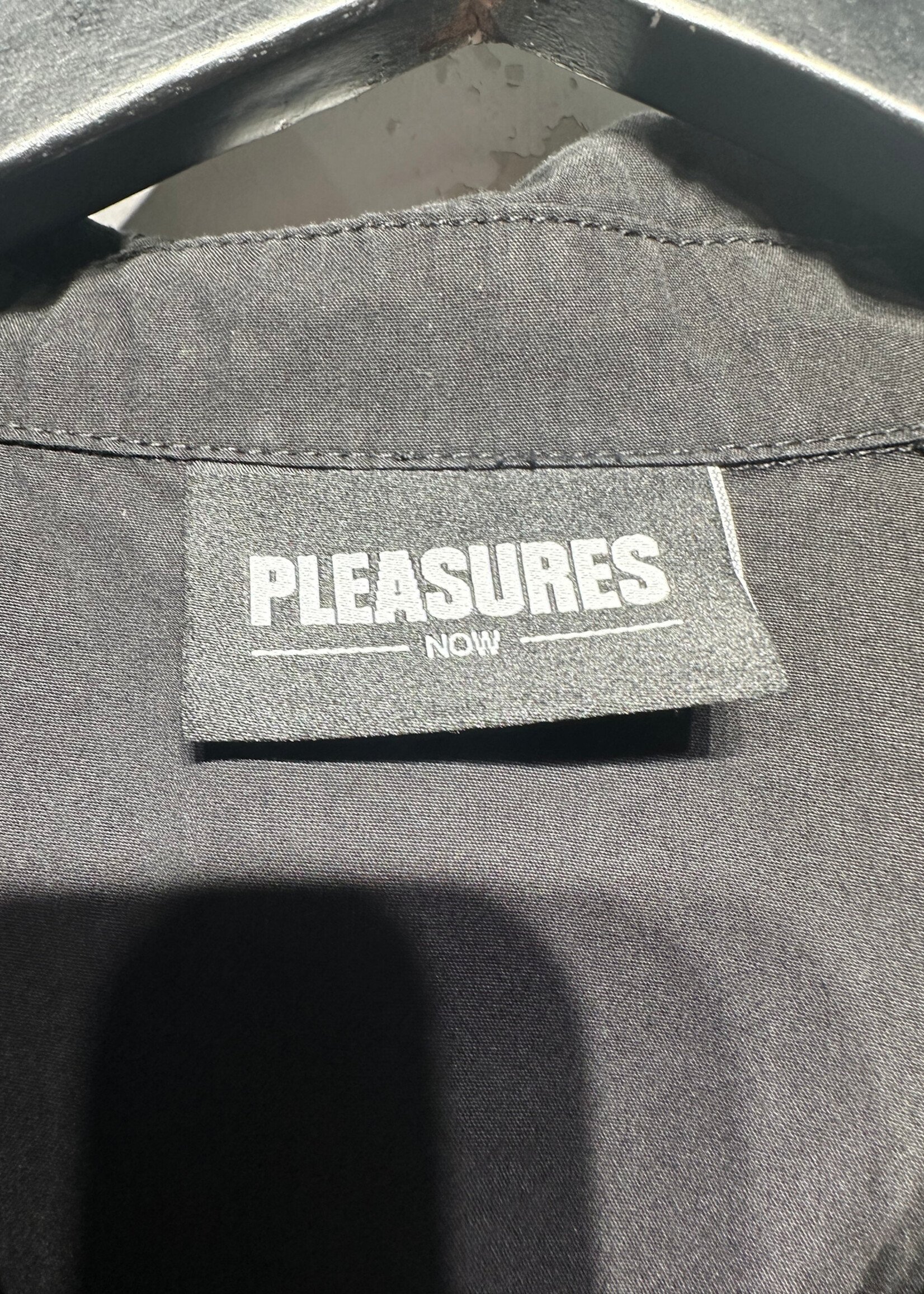 Pleasures Black Getting Used BU L