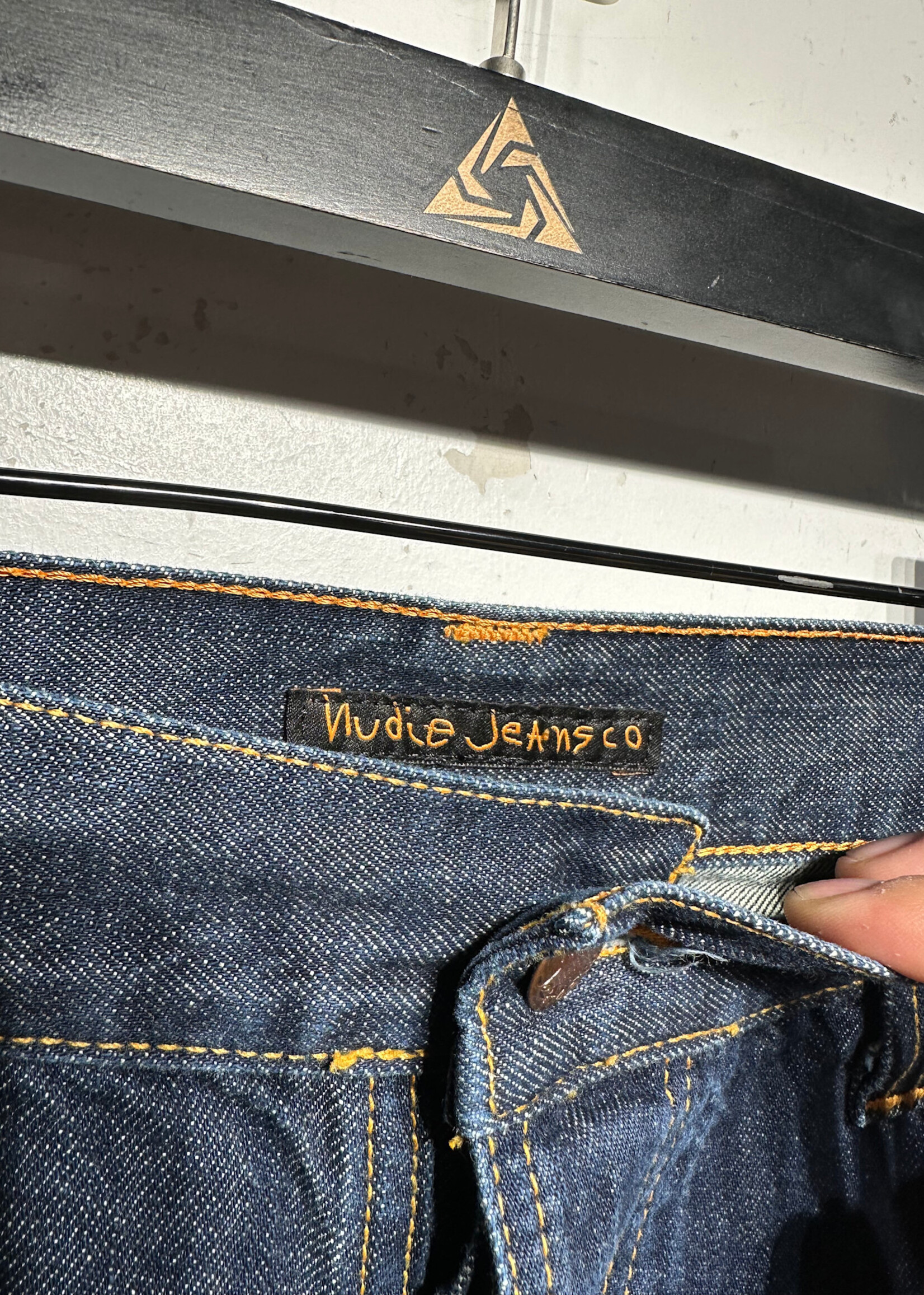 Nudie Jeans Dark Wash Straight Fit Jeans Masc 38