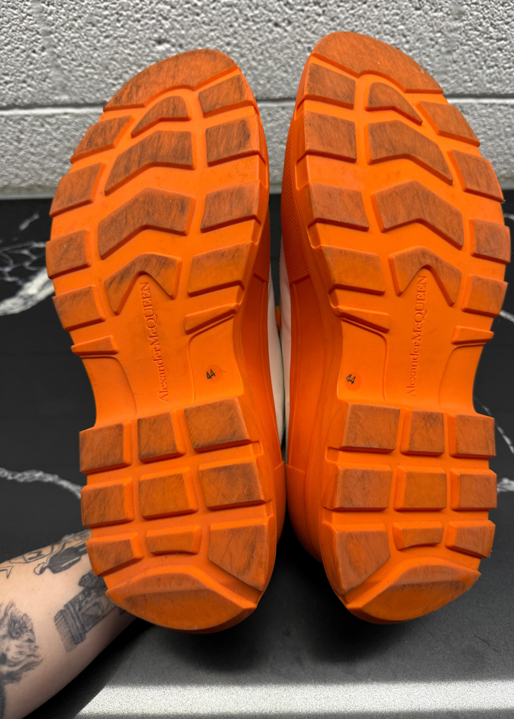 Alexander McQueen Orange Platform Sneaker 44/11