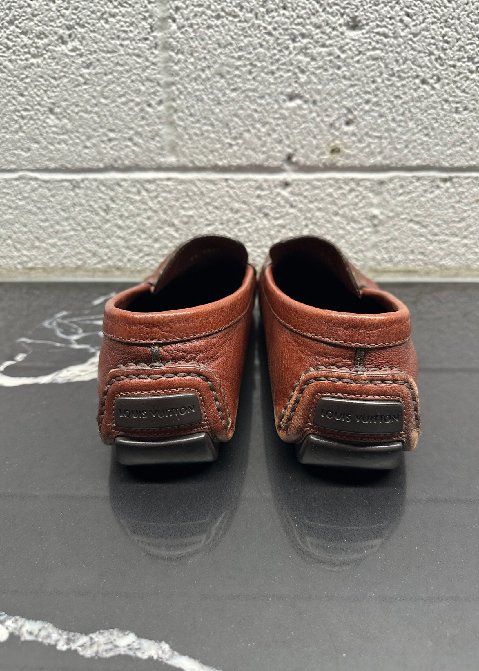 Louis Vuitton Brown Leather Buckle Loafers Masc 10.5