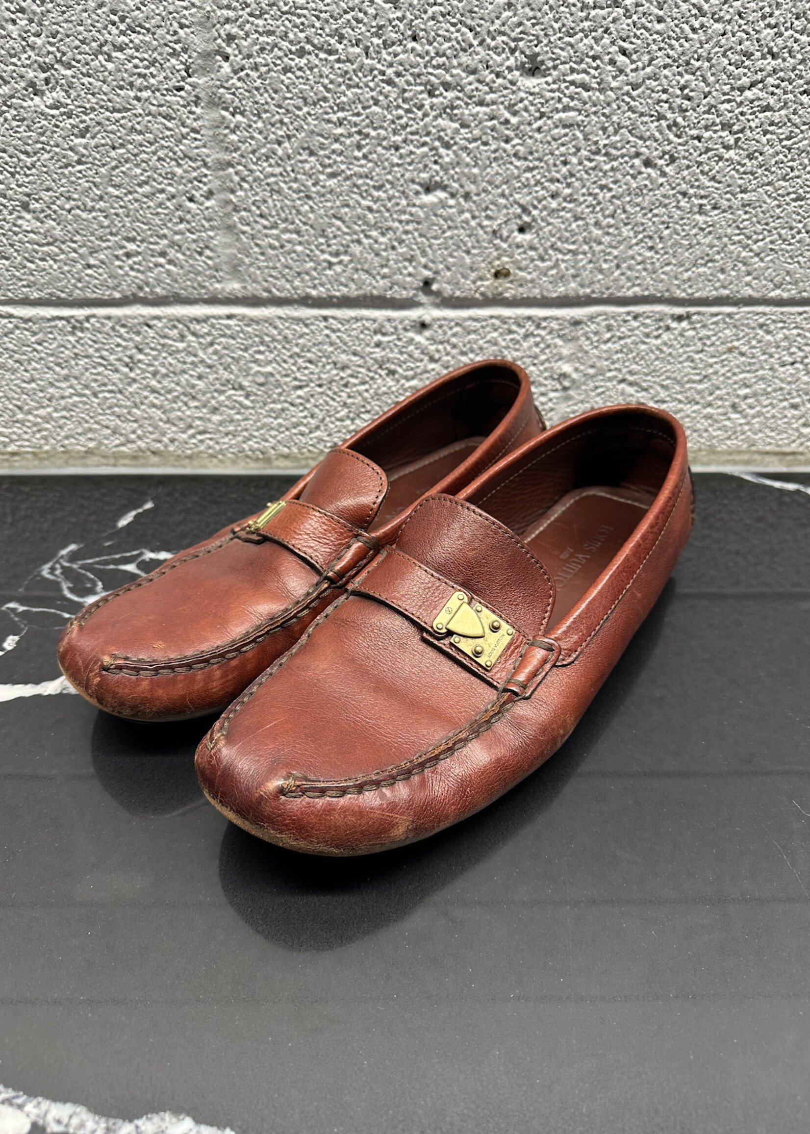 Louis Vuitton Brown Leather Buckle Loafers Masc 10.5
