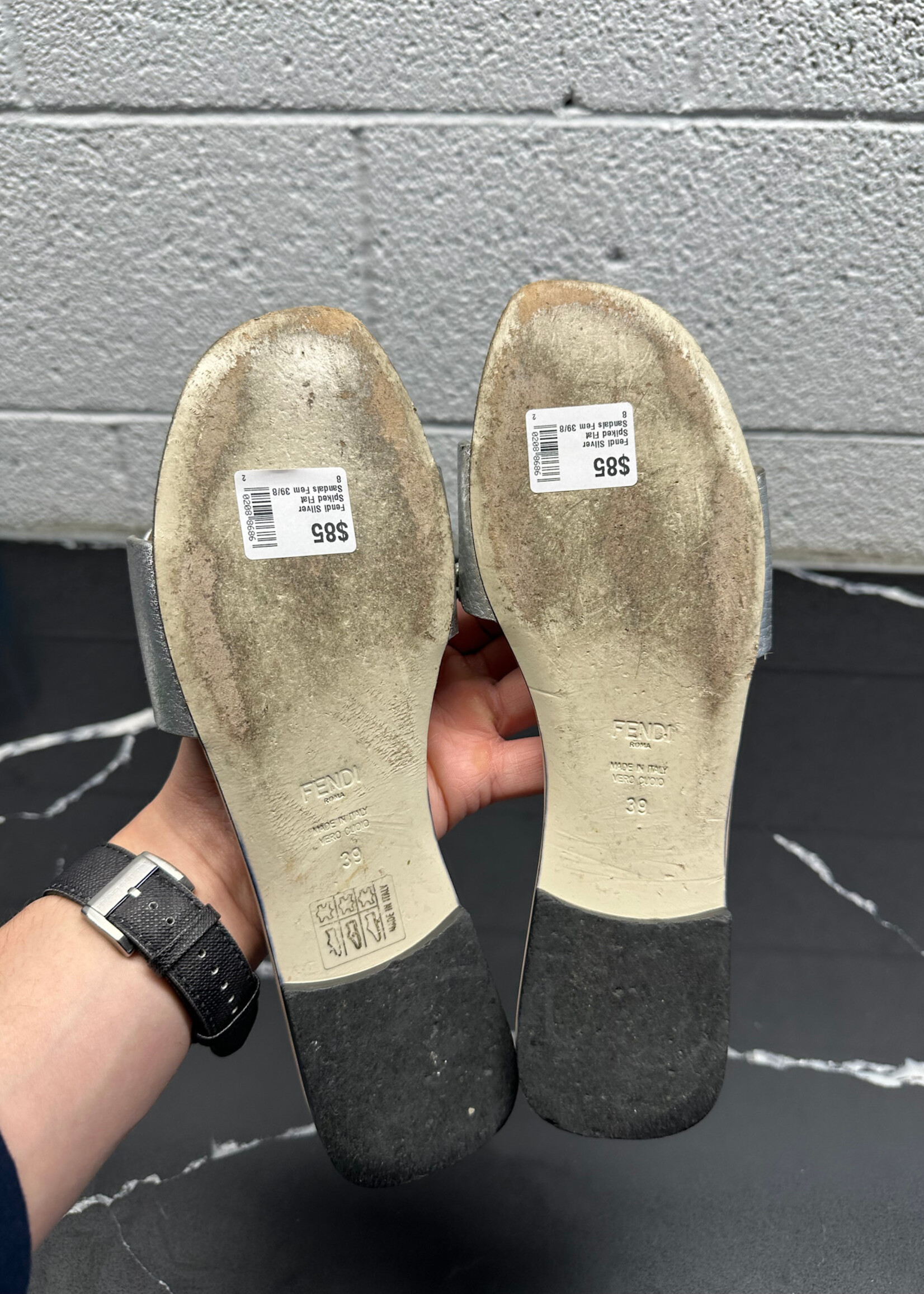 Fendi Silver Spiked Flat Sandals Fem 39/8