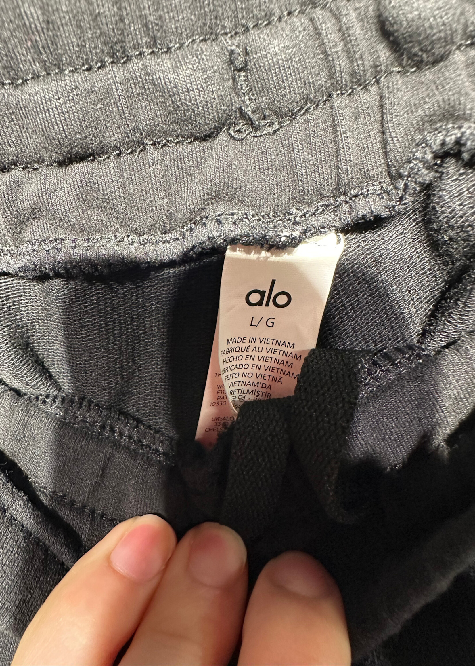 NWT Alo 'Double Take' Black Cargo Pants Fem L