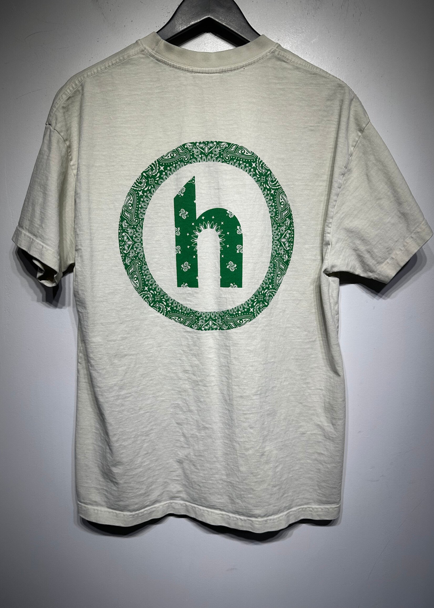 Hidden NY Cream Bandana Logo Tee L