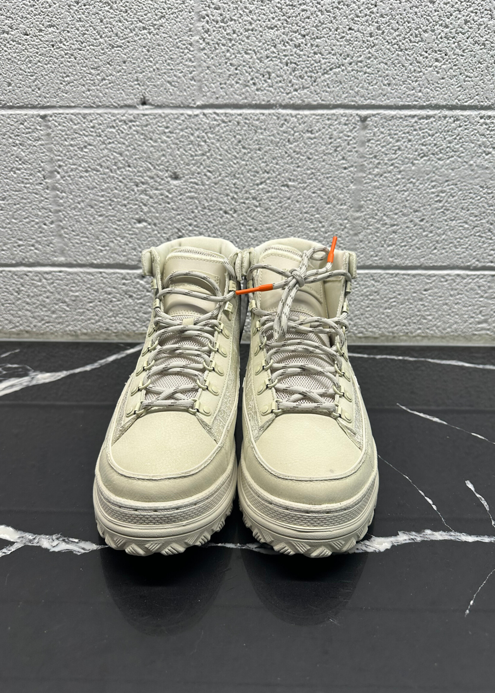 Converse Paria Farzaneh Pro Leather X2 Mid 12