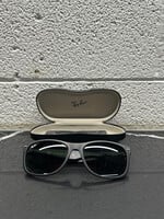 Ray Ban RB2132 W CASE