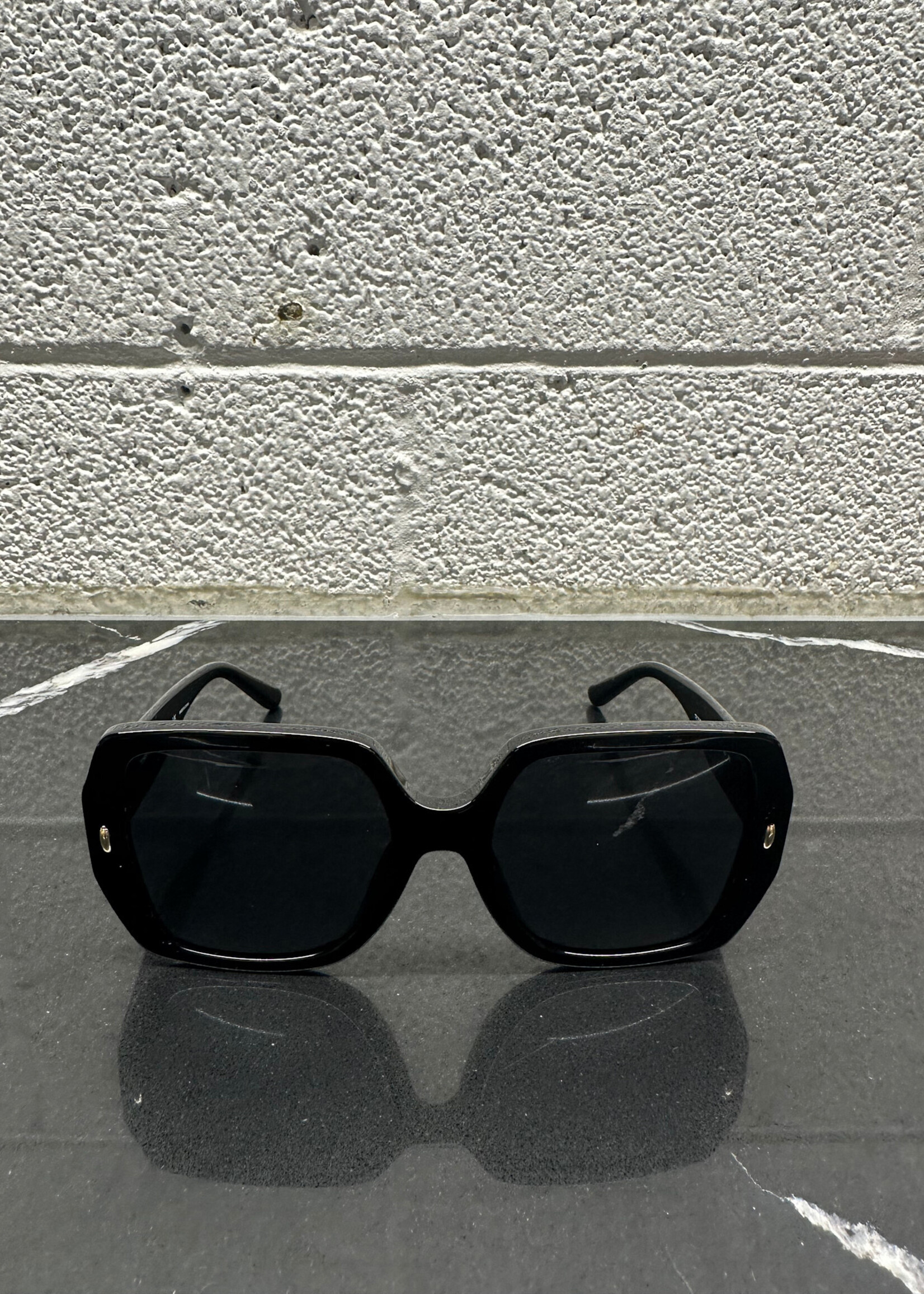 Tory Burch Sunglasses TY7191U W CASE